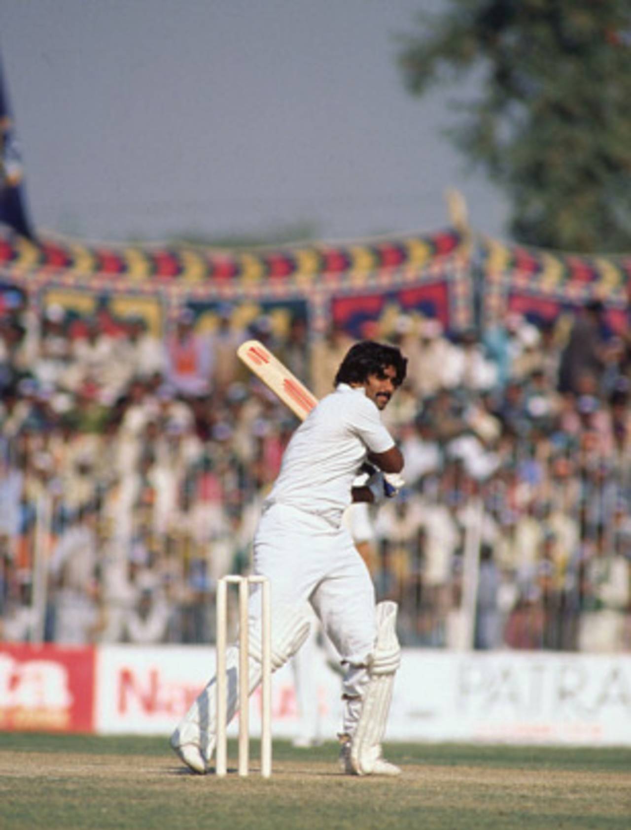 Remember the titans: Miandad bats against West Indies in Faisalabad, 1980&nbsp;&nbsp;&bull;&nbsp;&nbsp;Adrian Murrell/Getty Images