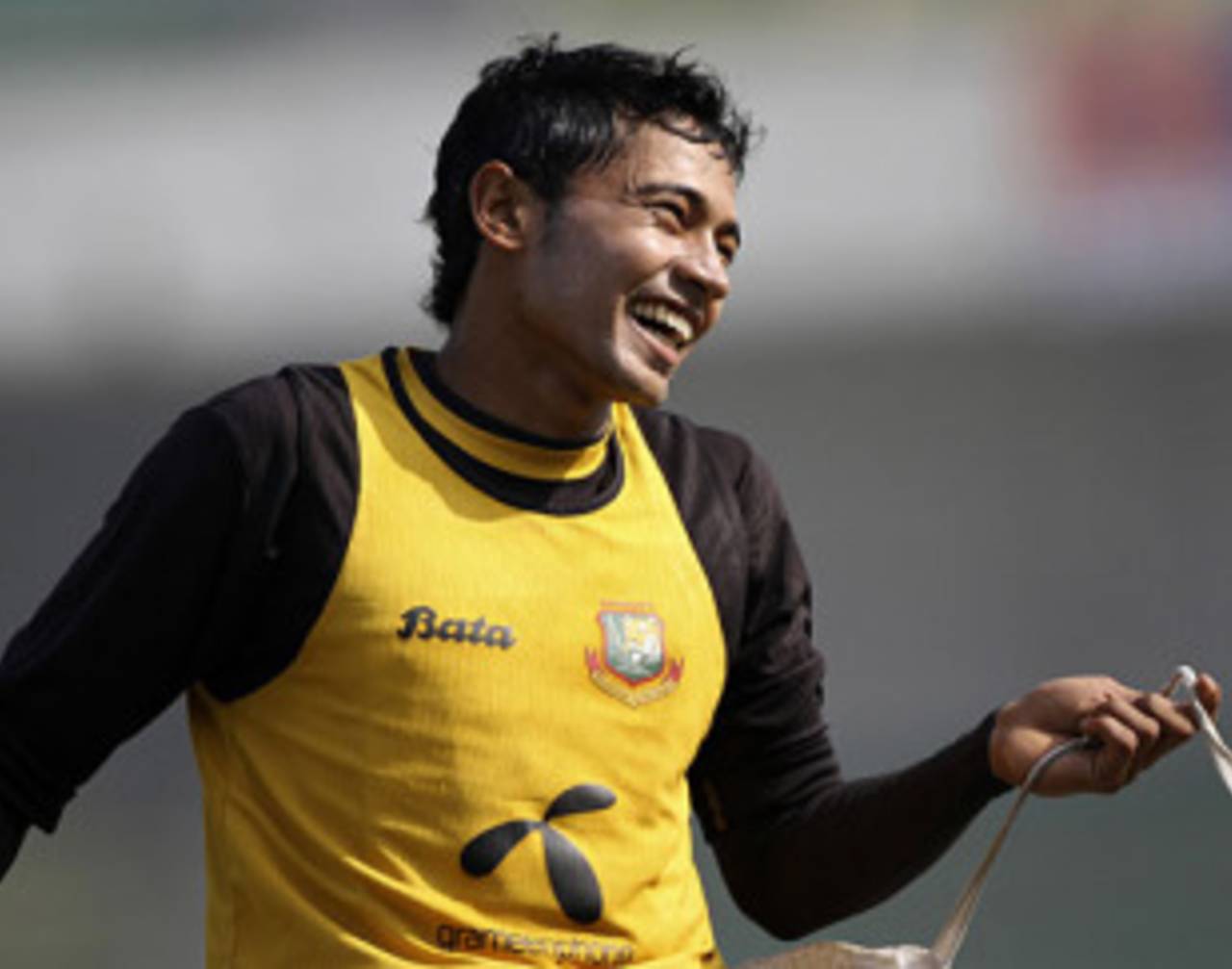 Mushfiqur Rahim is all smiles at the nets session, Dhaka, January 3, 2010