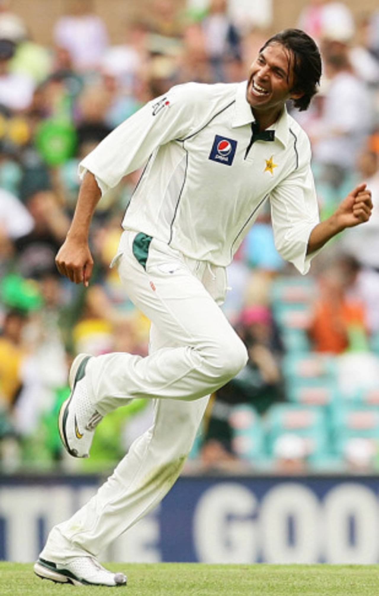Mohammad Asif had been strangely underestimated so far on this trip, strange given this is the land of Glenn McGrath&nbsp;&nbsp;&bull;&nbsp;&nbsp;Getty Images