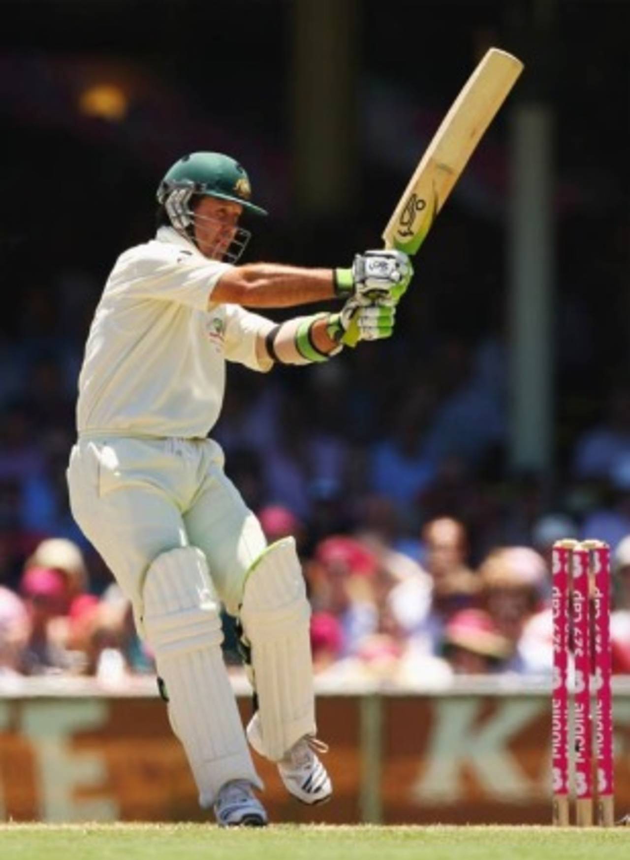 Ricky Ponting: "It is a shot that keeps bringing me runs so we'll see how we go with that"&nbsp;&nbsp;&bull;&nbsp;&nbsp;Getty Images