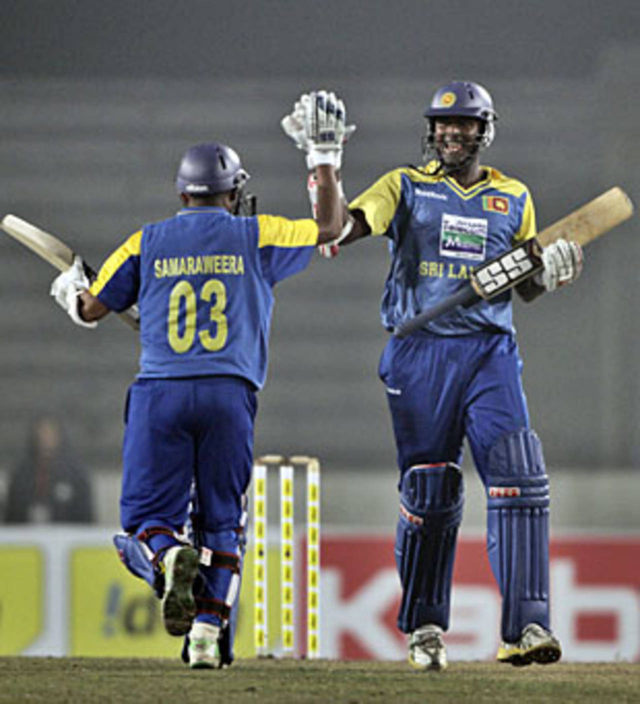 Thilan Samaraweera and Thissara Perera are ecstatic after sealing victory, India v Sri Lanka, Tri-series, 2nd ODI, Mirpur, January 5, 2010