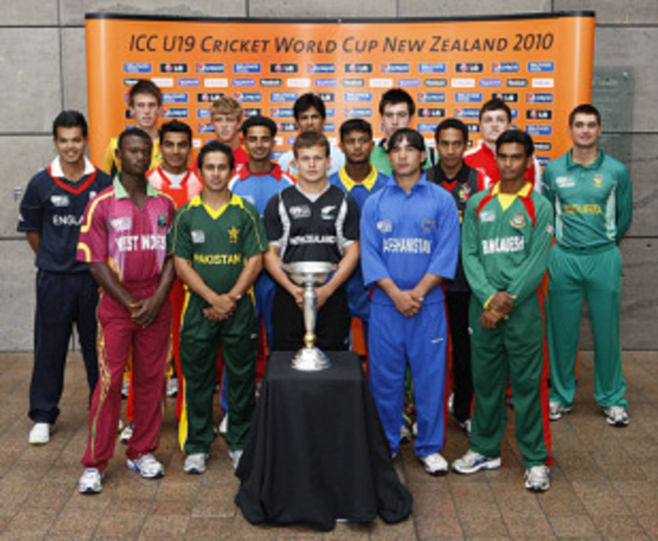 The teams line up with the trophy during the opening ceremony of the Under-19 World Cup, Christchurch, January 10, 2010