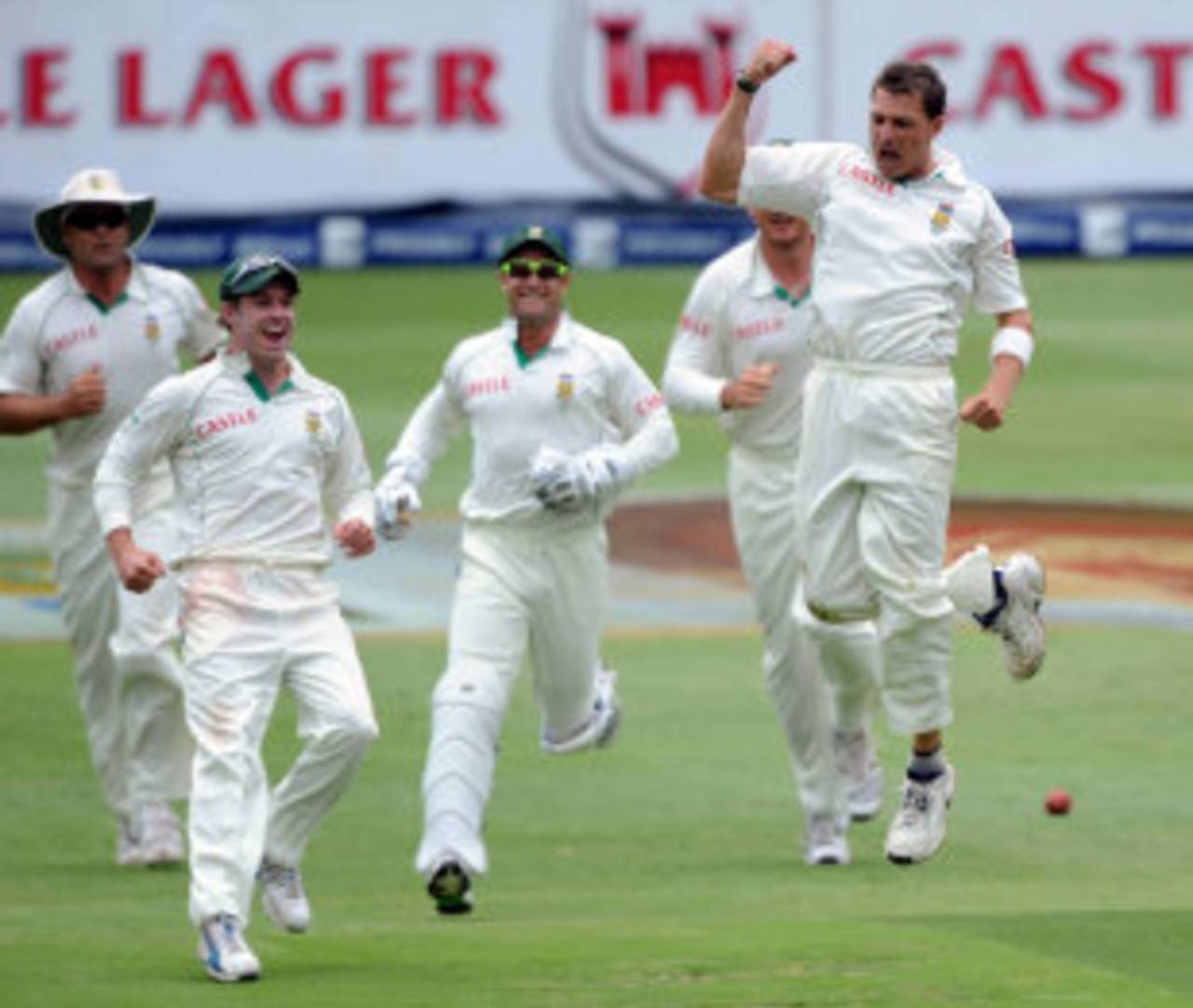 Dale Steyn's five wickets put South Africa on top on day one at the Wanderers, South Africa v England, 4th Test, Johannesburg, South Africa, January 14, 2010