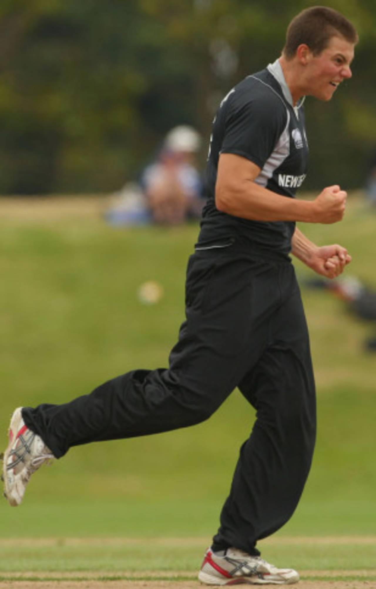 Tim Johnston exults during his spell, New Zealand Under-19s v Sri Lanka Under-19s, 23rd Match, Group C, ICC Under-19 World Cup, Christchurch, January 20, 2010