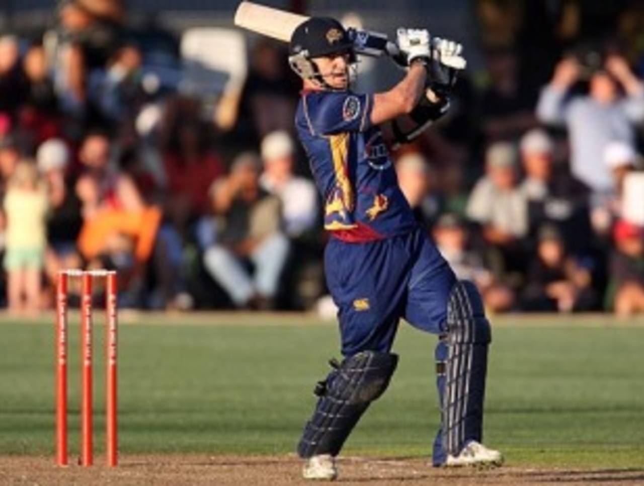 Nathan McCullum scored 61 off 35 balls, Auckland v Otago, HRV Cup, Colin Maiden Park, january 26, 2010 
