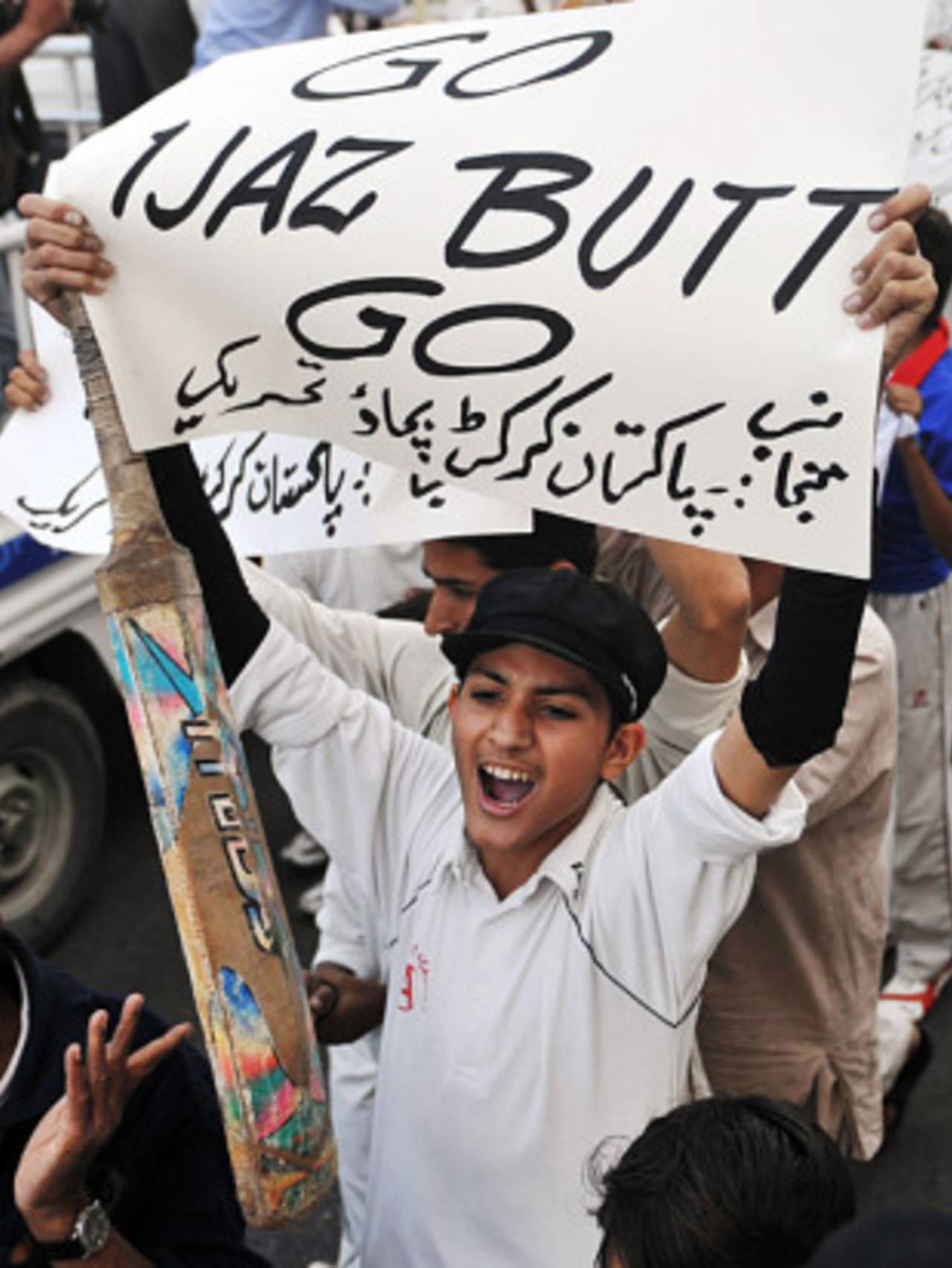 Fans vent out their anger at Pakistan's debacle Down Under&nbsp;&nbsp;&bull;&nbsp;&nbsp;AFP