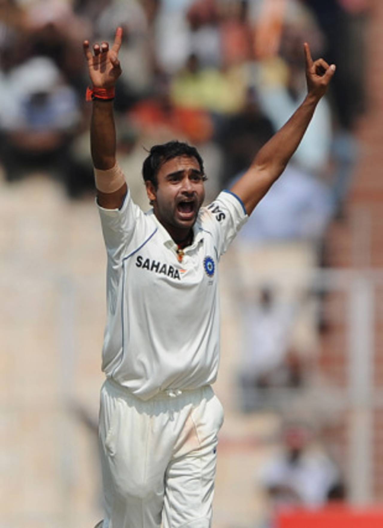 Amit Mishra asked many questions of South Africa's batsmen, India v South Africa, 2nd Test, Kolkata, 5th day, February 18, 2010