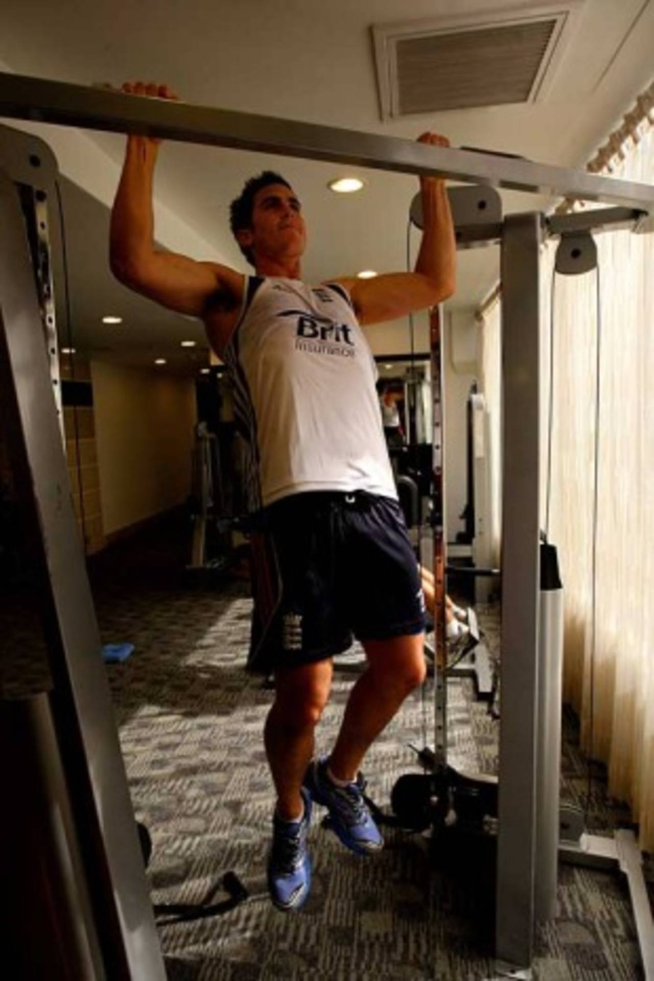 Craig Kieswetter hits the gym in preparation for England's first warm-up in Bangladesh&nbsp;&nbsp;&bull;&nbsp;&nbsp;Getty Images