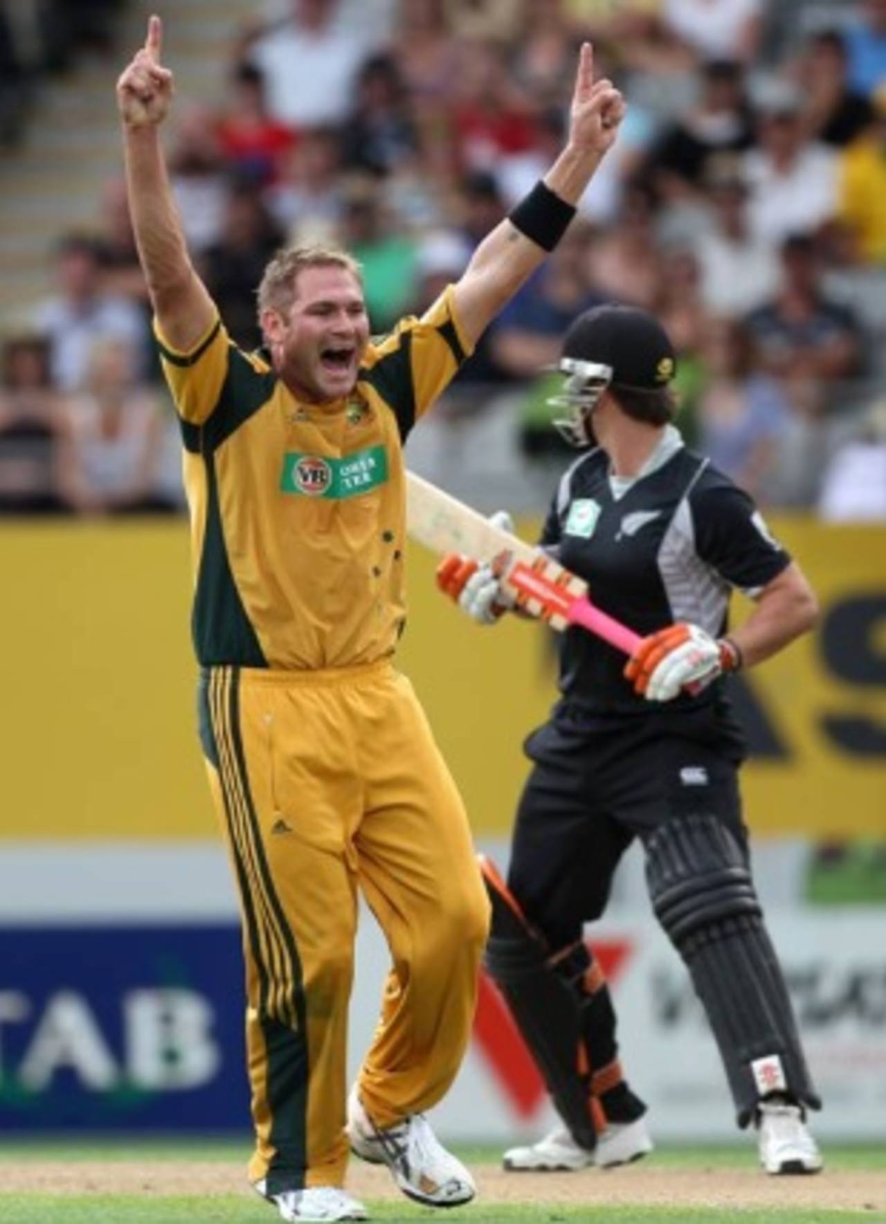 Ryan Harris appeals for an lbw, New Zealand v Australia, 2nd ODI, Auckland, March 6, 2010