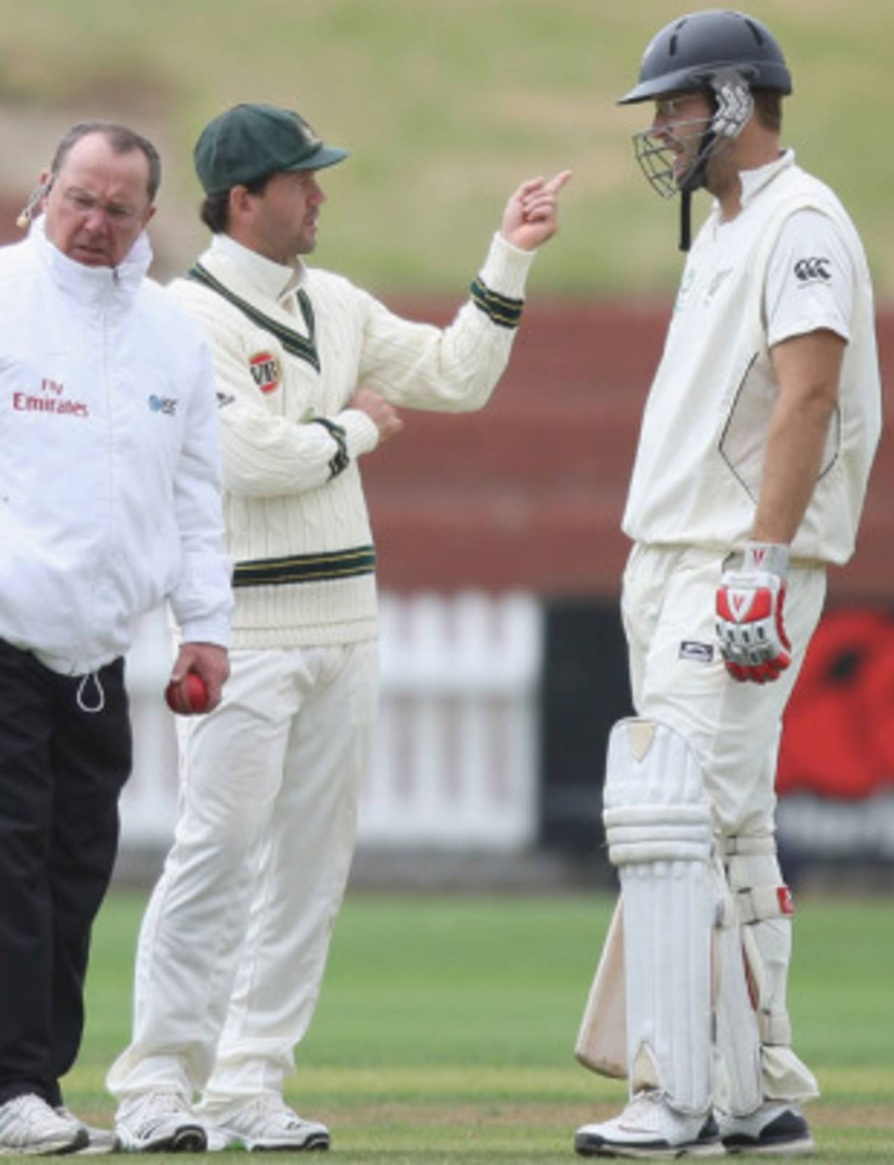 Ricky Ponting speaks with Daniel Vettori after the wind stopped the use of some of the cameras for referral decisions, New Zealand v Australia, 1st Test, 4th day, Wellington, March 22, 2010