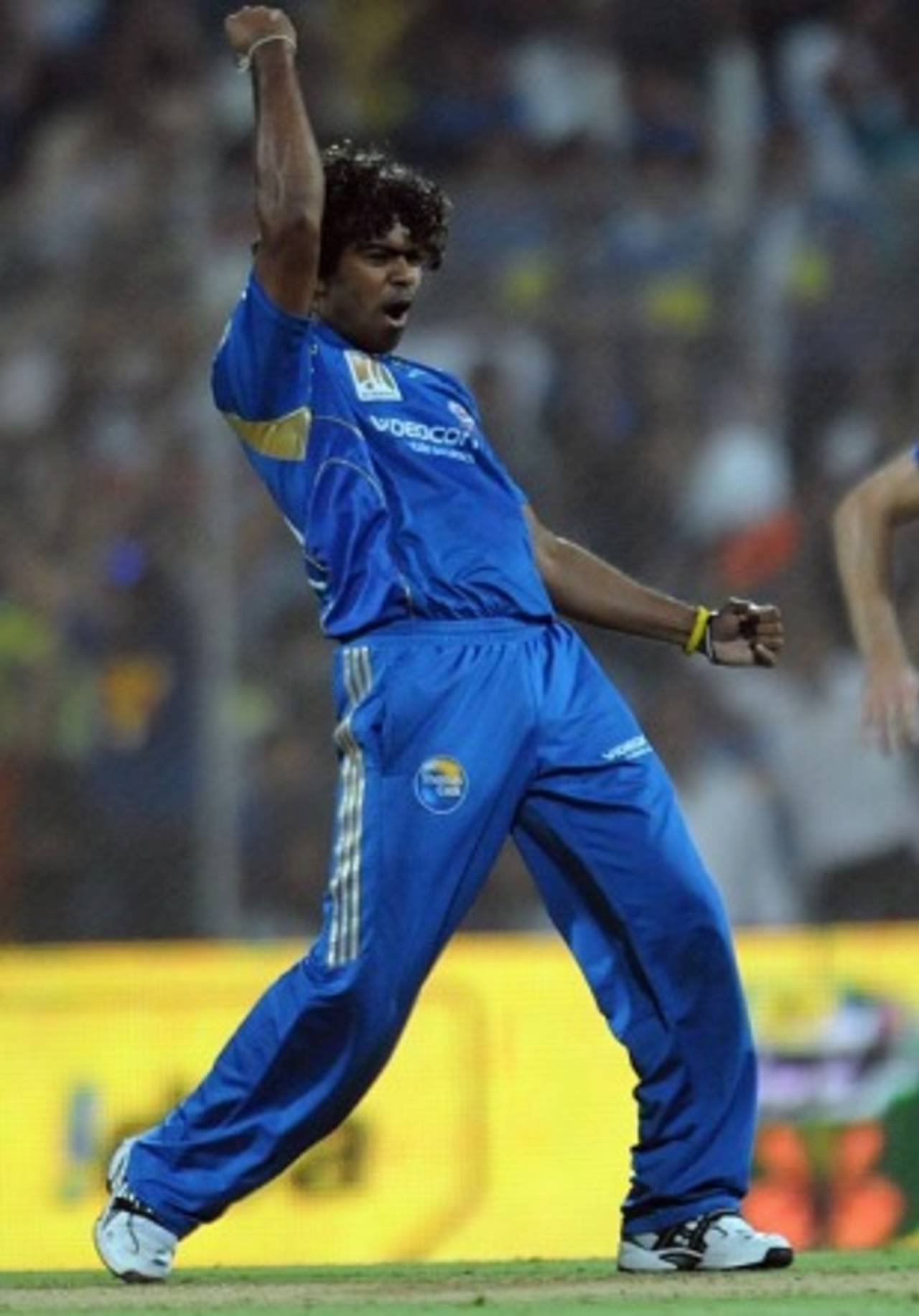 Lasith Malinga picked up 3 for 12, Deccan Chargers v Mumbai Indians, IPL, Mumbai (DY Patil), March 28, 2010