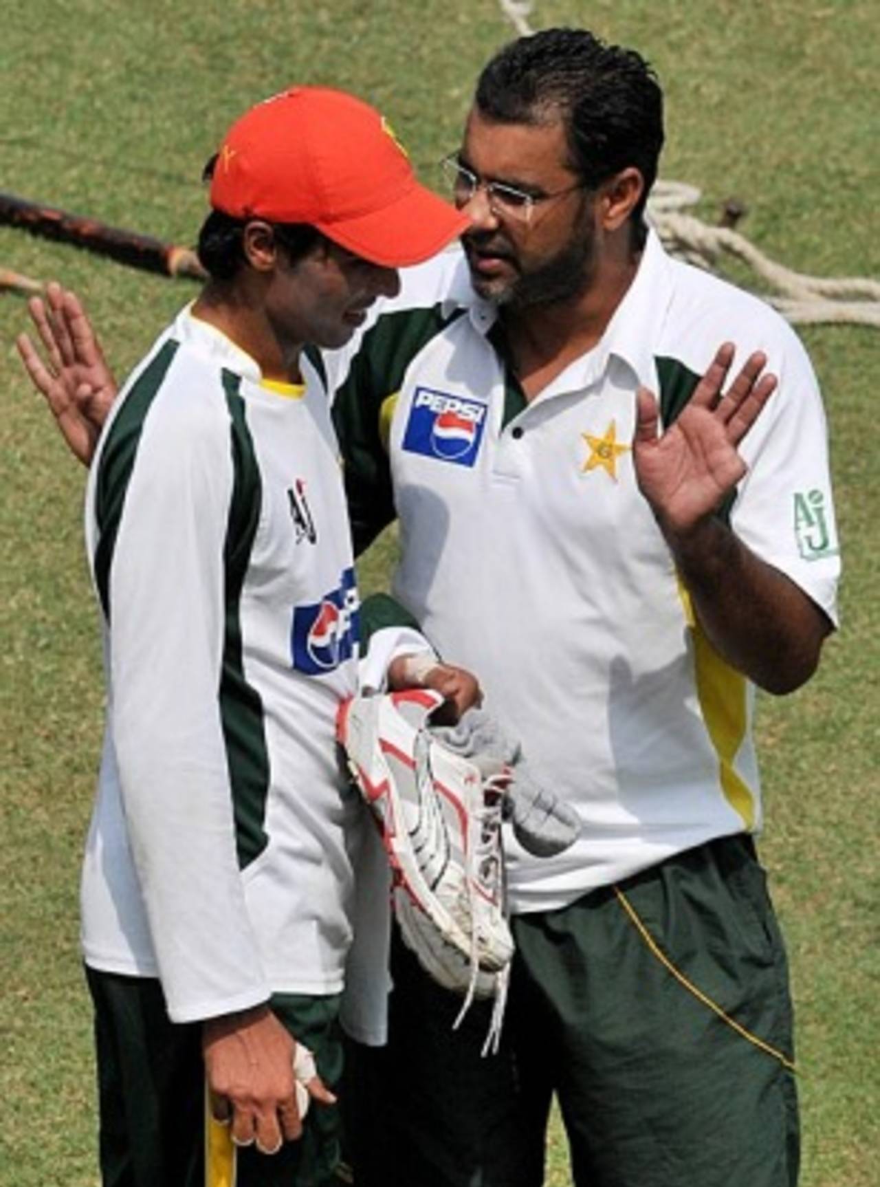 Waqar Younis has advised Mohammad Aamer to come closer to the stumps while bowling, to get more lbws&nbsp;&nbsp;&bull;&nbsp;&nbsp;AFP