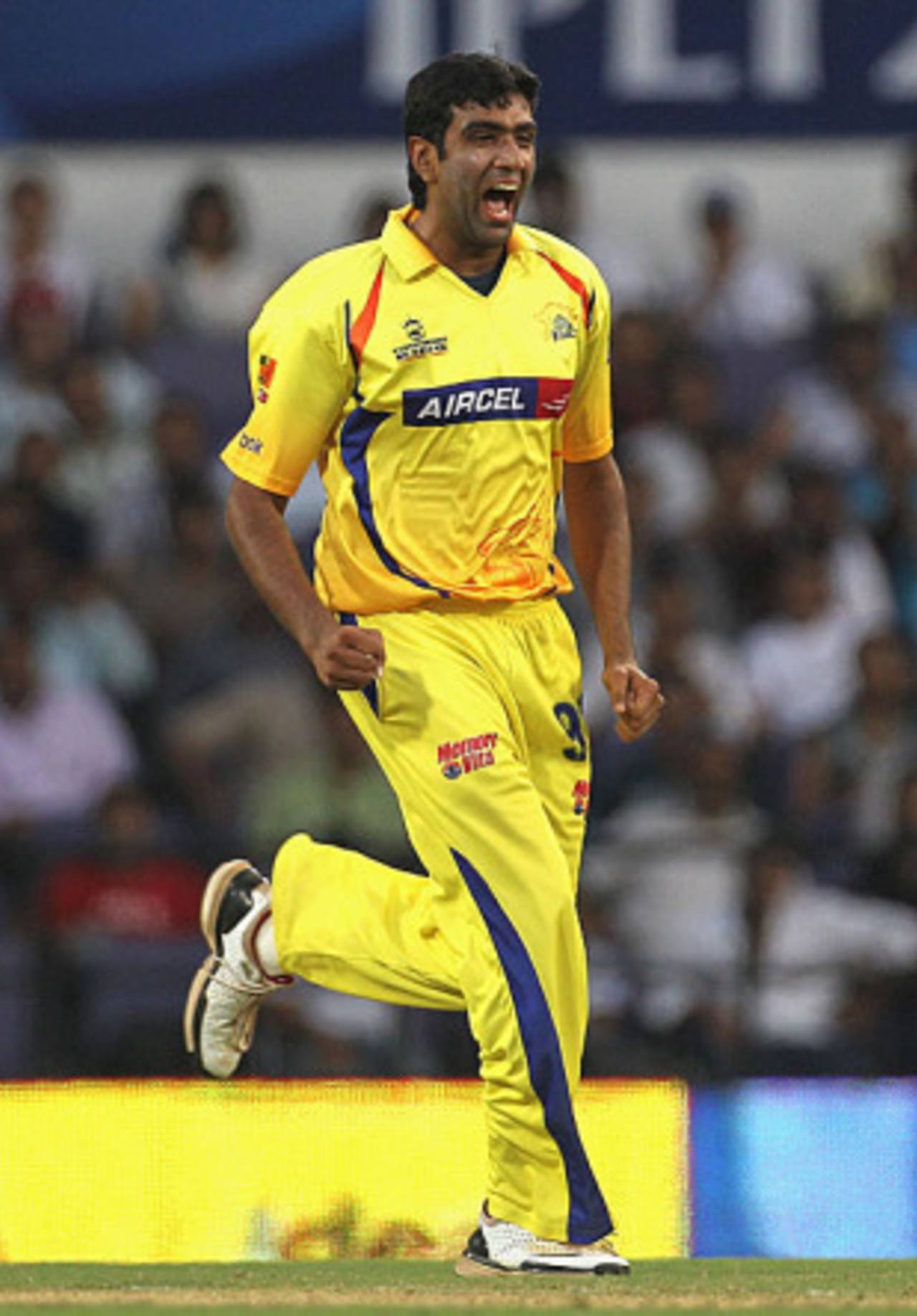 R Ashwin took two wickets in a tight spell of bowling, Deccan Chargers v Chennai Super Kings, IPL, Nagpur, April 10, 2010
