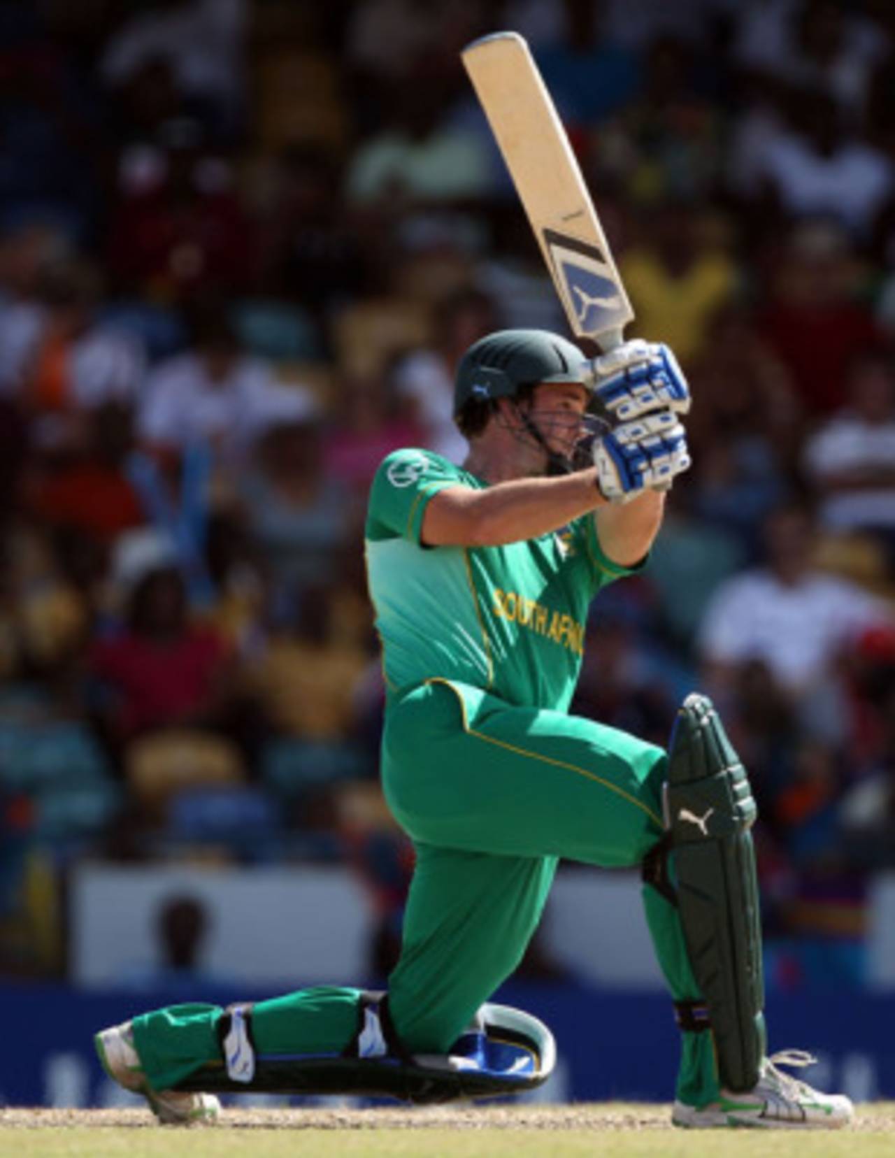 Albie Morkel's batting was the difference for South Africa, New Zealand v South Africa, Group E, Bridgetown, May 6, 2010

