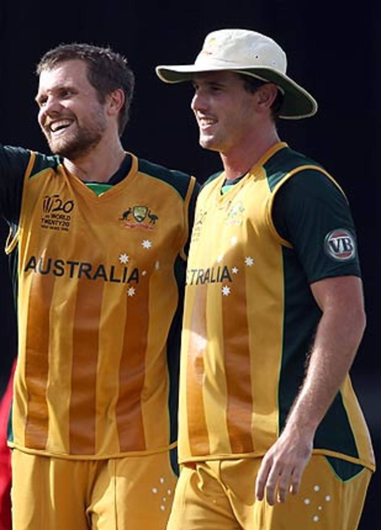 Dirk Nannes and Shaun Tait are two-thirds of Australia's fearsomely fast trio&nbsp;&nbsp;&bull;&nbsp;&nbsp;Getty Images