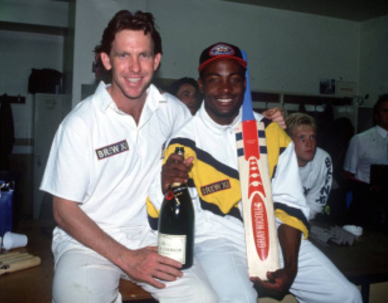 Warwickshire captain Dermot Reeve with Brian Lara after his record 501&nbsp;&nbsp;&bull;&nbsp;&nbsp;Getty Images