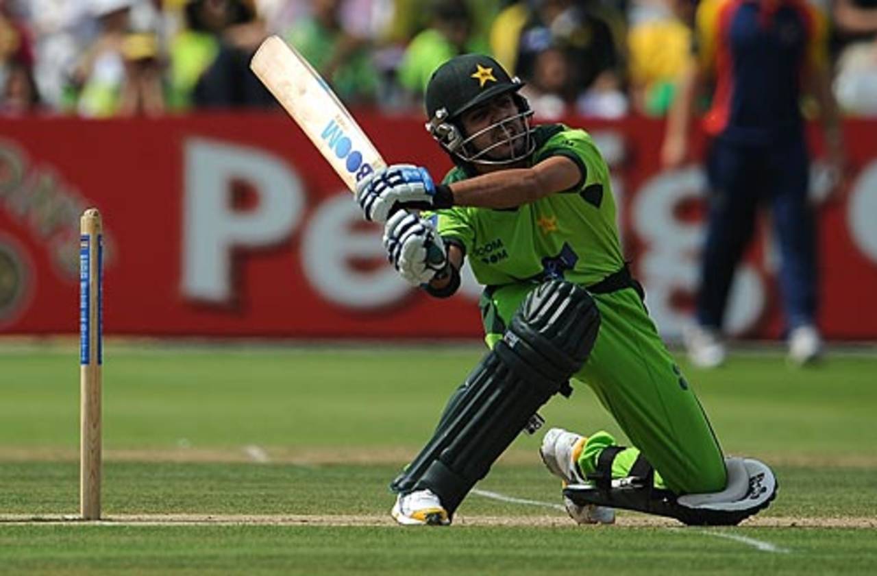 Fawad Alam heaves over the leg side, MCC v Pakistan XI, Twenty20, Lord's, June 27, 2010