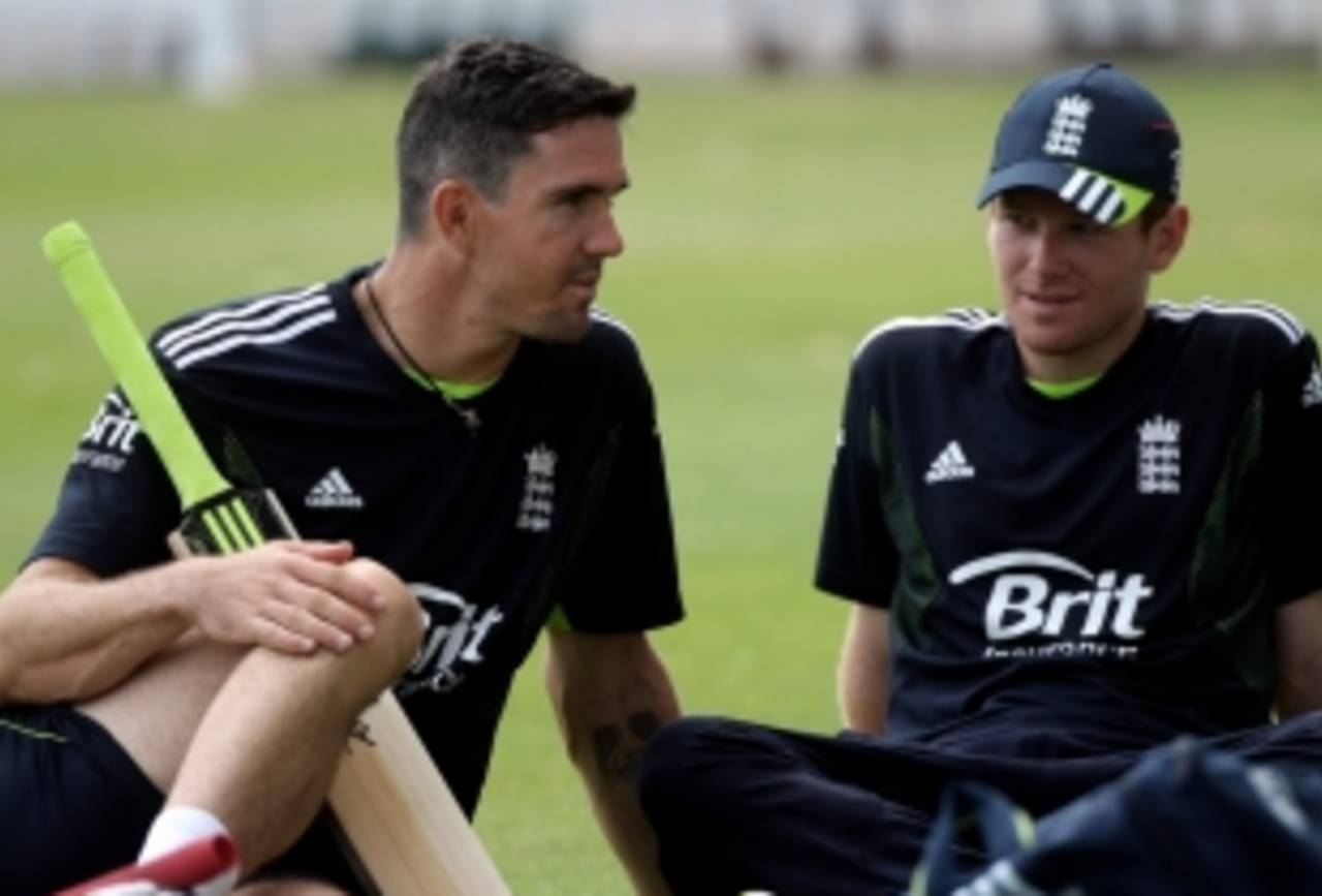 Kevin Pietersen and Eoin Morgan in conversation during England's practice session, July 2, 2010