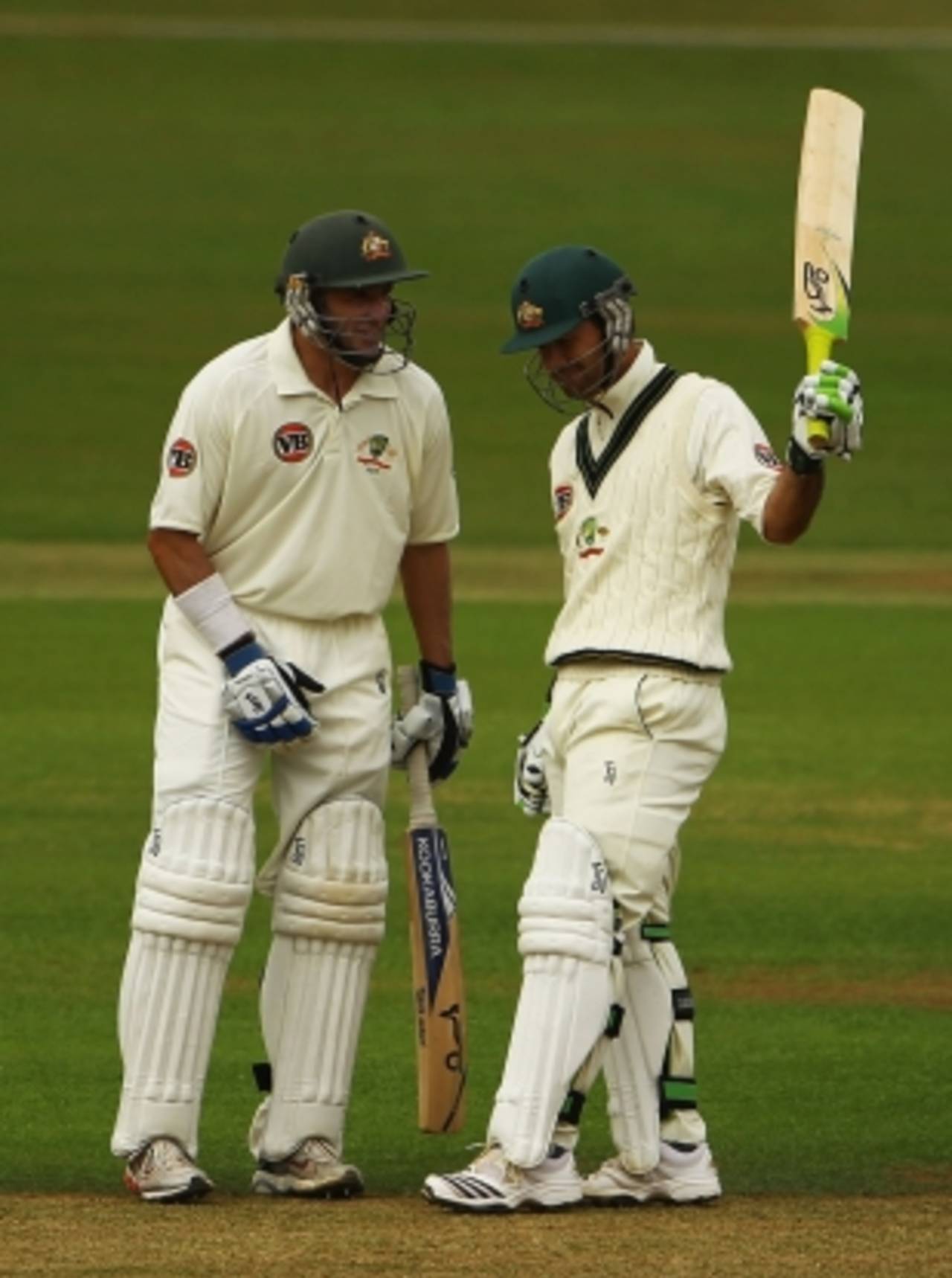 Mike Hussey and Ricky Ponting put together a massive fourth wicket partnership on day one, Derbyshire v Australians, Tour match, Derby, July 8, 2010