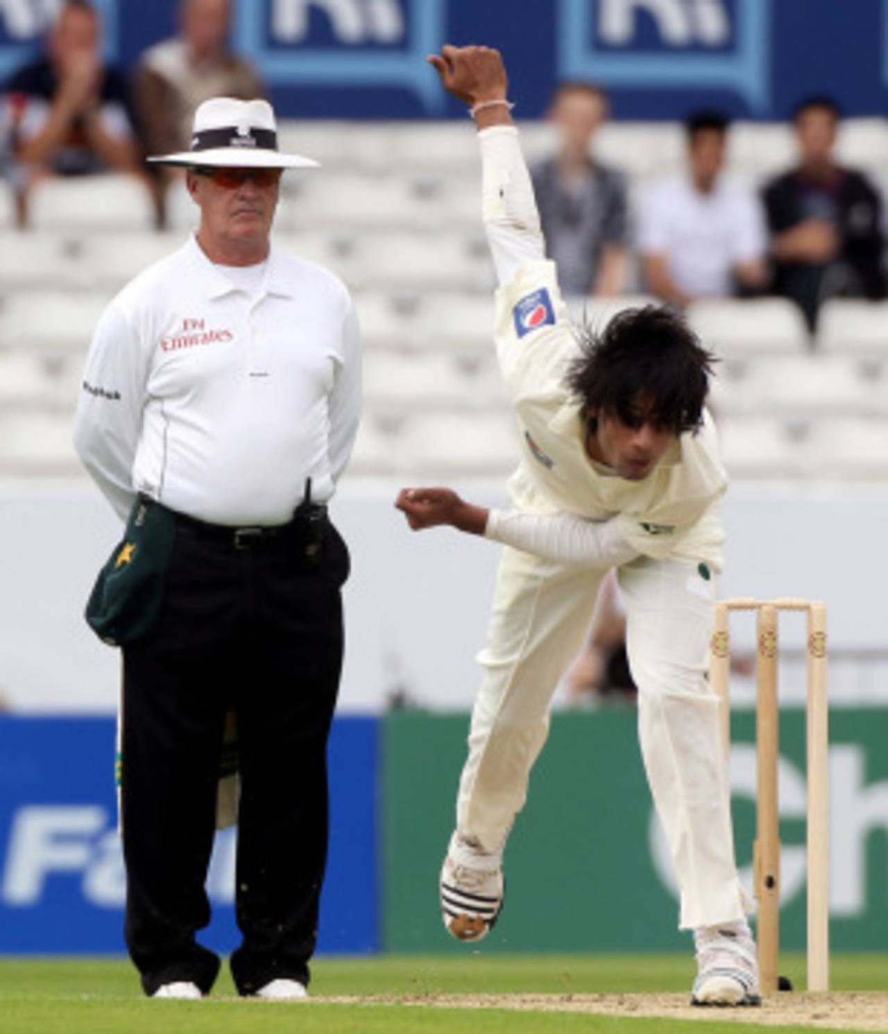 Mohammad Amir bowls during the second Test at Headingley, which will be Rudi Koertzen's last as an umpire, Pakistan v Australia, 2nd Test, Headingley, July 21, 2010