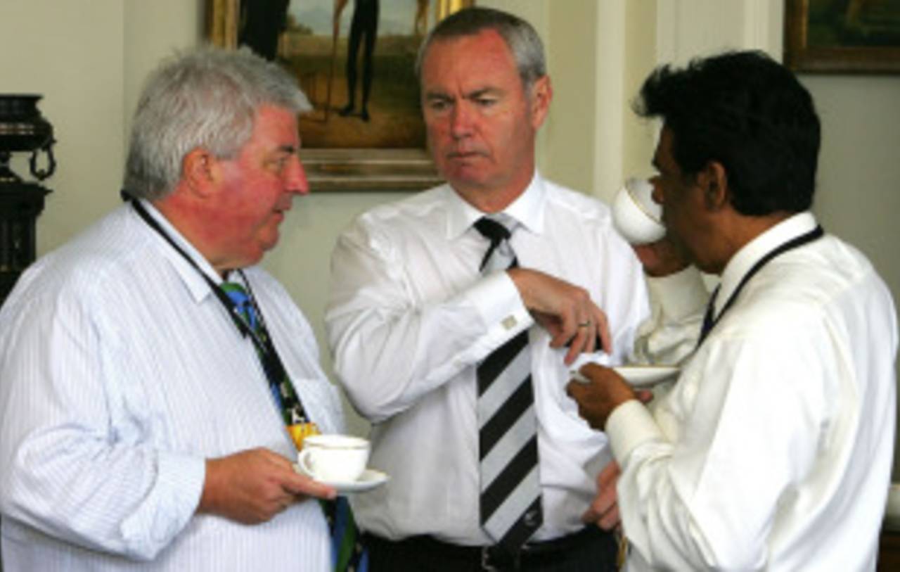 Jack Clarke, left, and Alan Isaac, centre, at an ICC board meeting in London, June 24, 2009