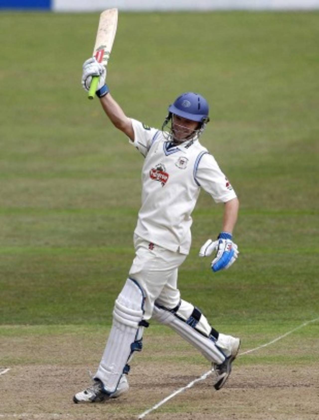 Will Porterfield celebrates his hundred against Worcestershire, Gloucestershire v Worcestershire, County Championship Division Two, Cheltenham, August 4, 2010