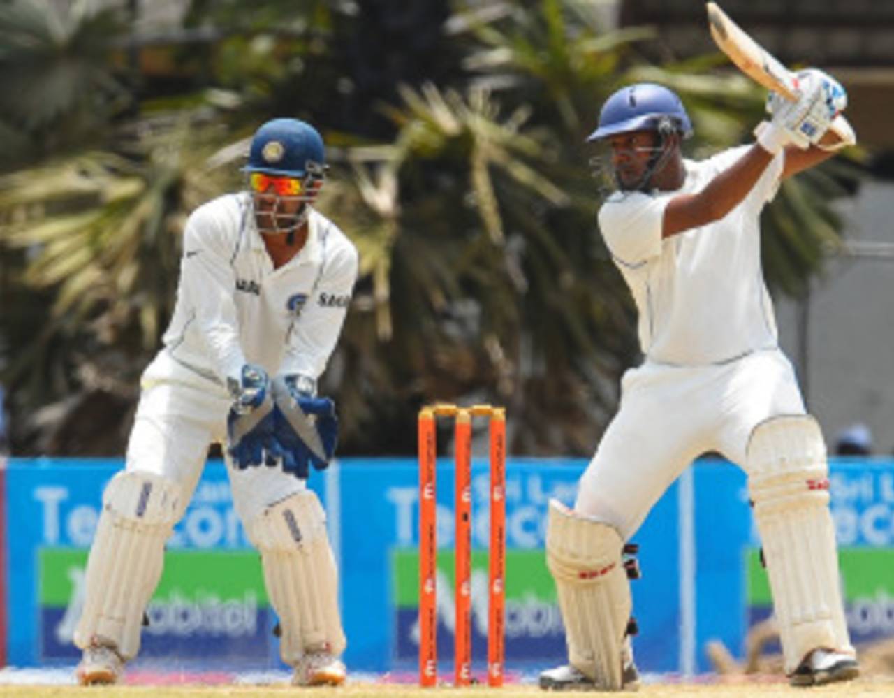MS Dhoni spread the field for Thilan Samaraweera, who capitalised and batted Sri Lanka out of trouble&nbsp;&nbsp;&bull;&nbsp;&nbsp;AFP