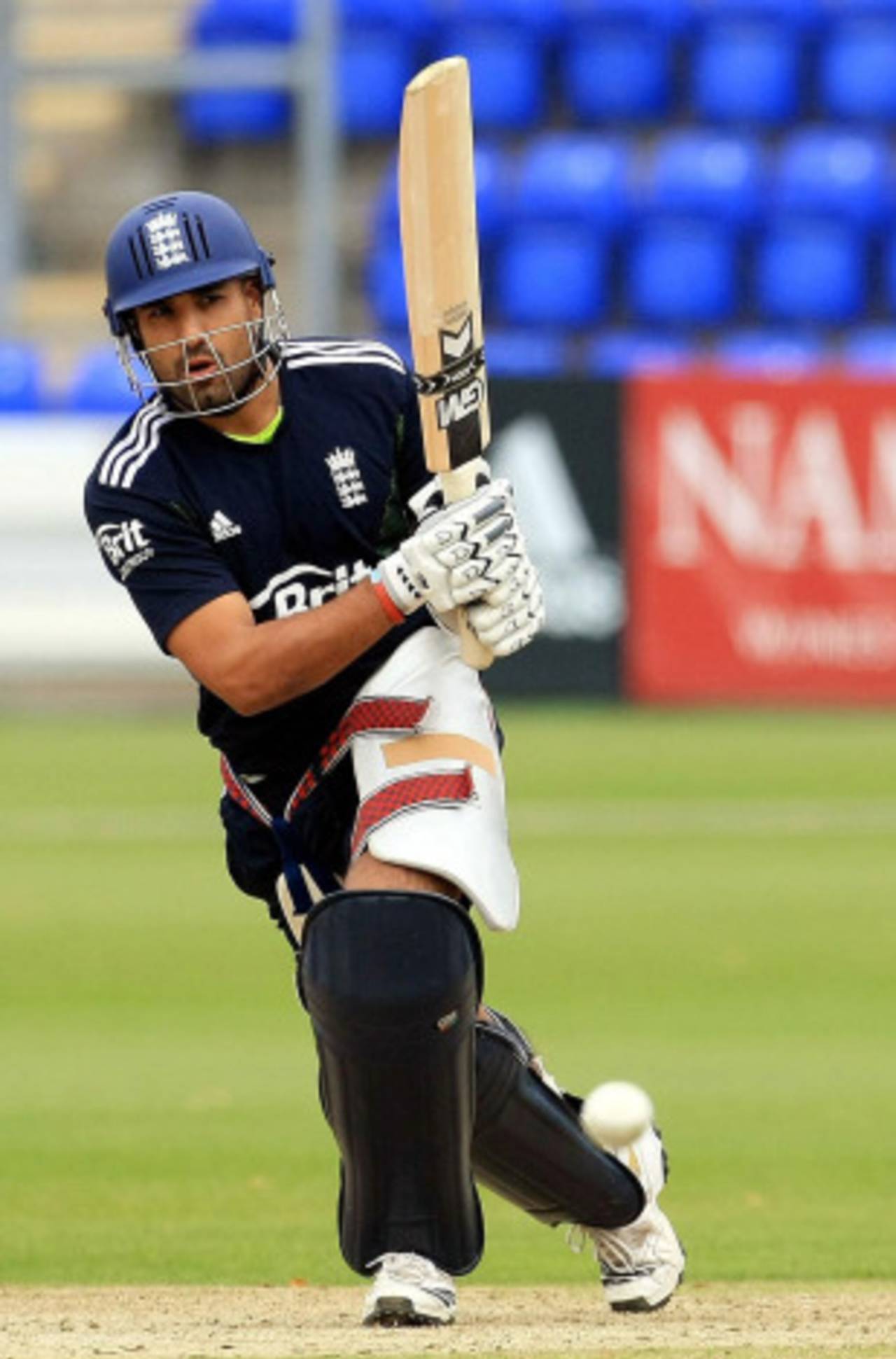 Ravi Bopara has a chance to re-establish himself in England's Twenty20 side during the series against Pakistan, Cardiff, September 3, 2010