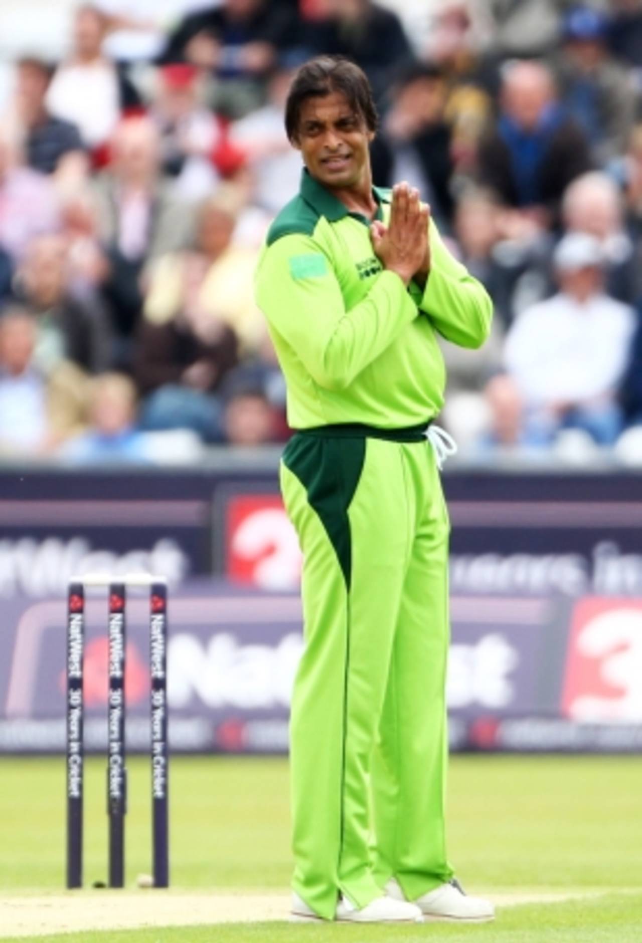 Shoaib Akhtar bowled an excellent opening spell and was unlucky not to pick up a wicket, England v Pakistan, 1st ODI, Chester-le-Street, September 10 2010 