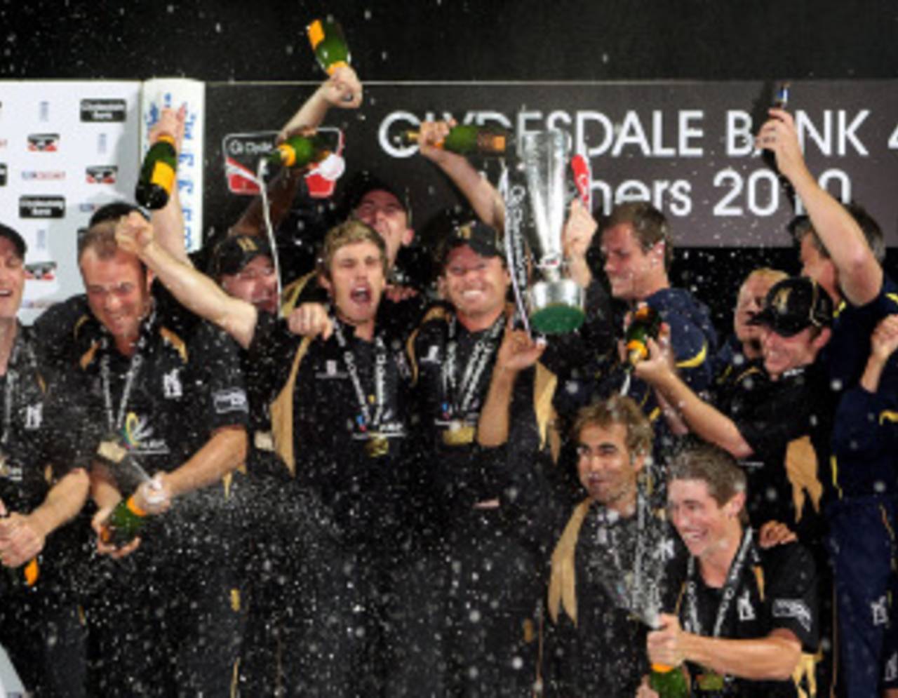 Warwickshire secured the CB40 title at Lord's after a century from Ian Bell&nbsp;&nbsp;&bull;&nbsp;&nbsp;Getty Images