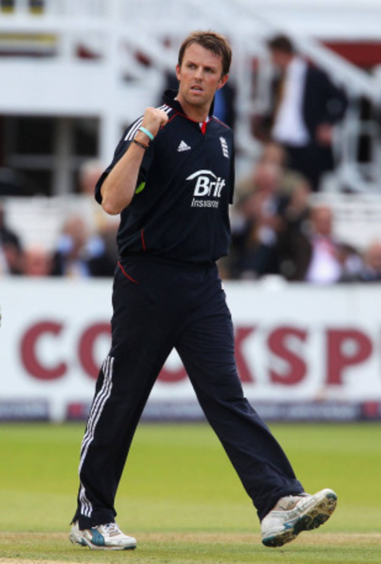 Graeme Swann claimed four wickets in another attacking ten-over spell, England v Pakistan, 4th ODI, Lord's, September 20, 2010