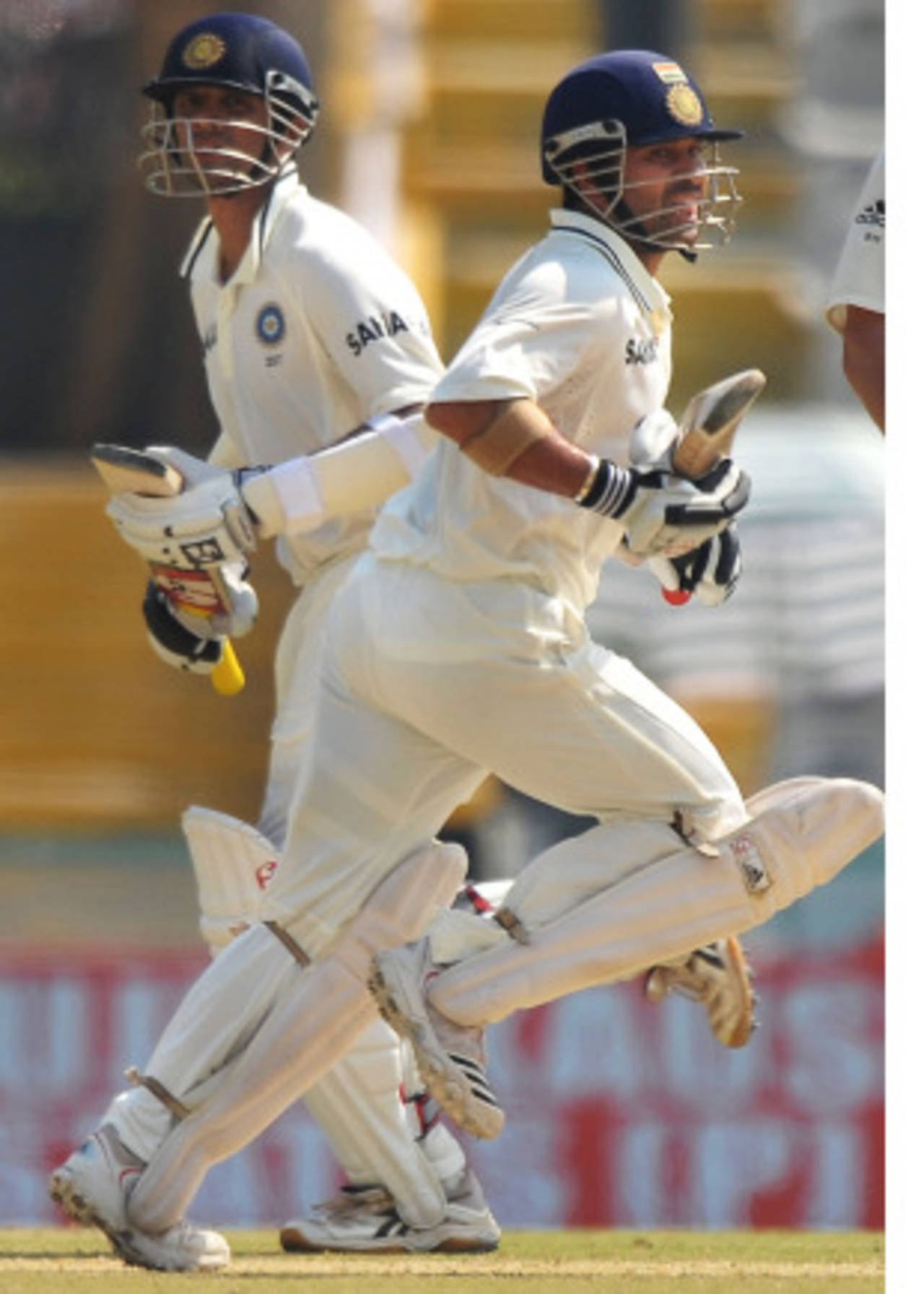 Sachin Tendulkar and Rahul Dravid added 79 for the fourth wicket, India v Australia, 1st Test, Mohali, 3rd day, October 3, 2010