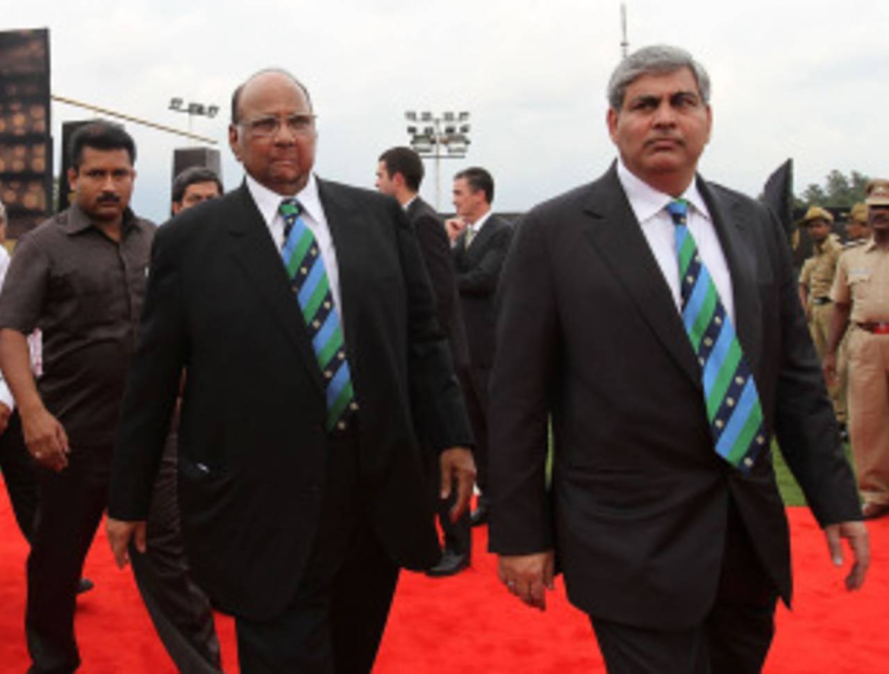 ICC president Sharad Pawar and BCCI president Shashank Manohar arrive for the 2010 ICC awards in Bangalore, October 6, 2010