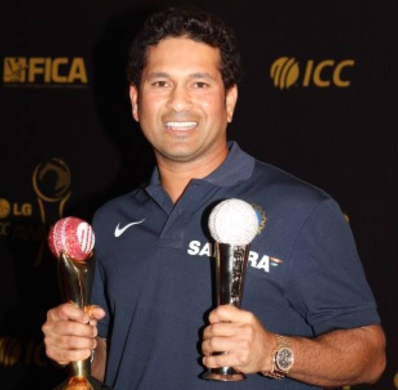 Sachin Tendulkar with his ICC awards - Cricketer of the Year and the People's Choice