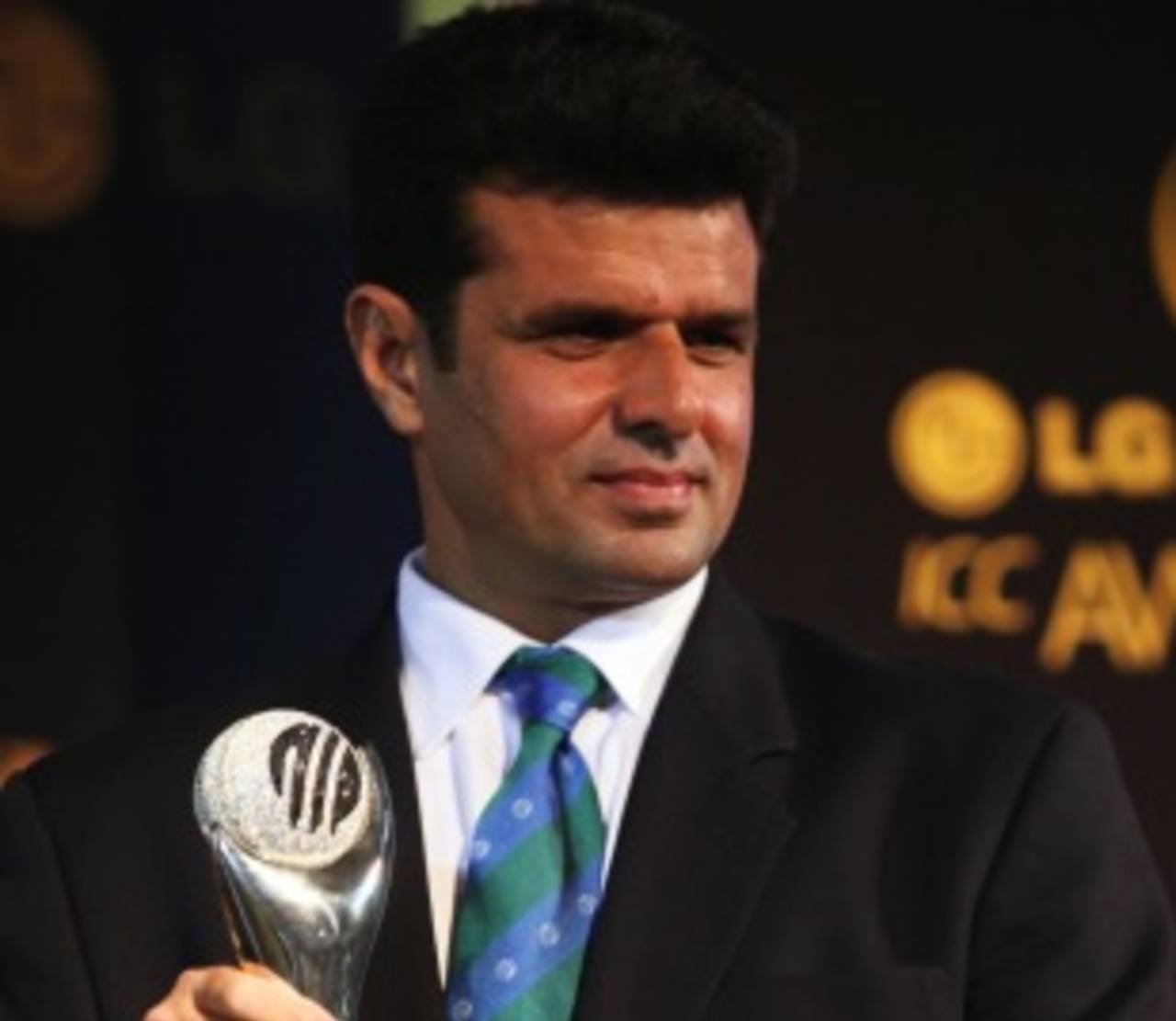 Aleem Dar retained his Umpire of the Year award at the 2010 ICC Awards, Bangalore, October 6, 2010