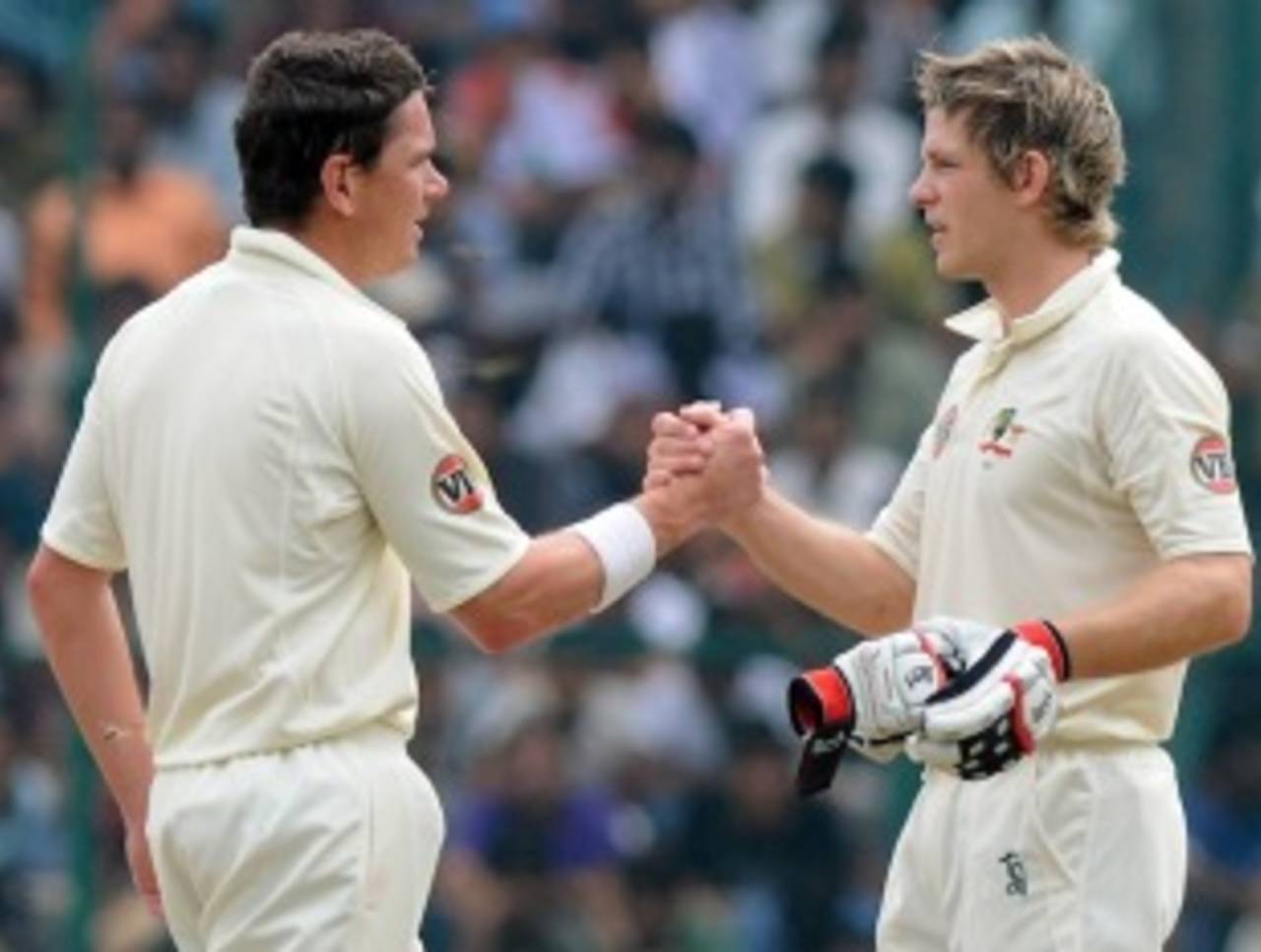 Marcus North and Tim Paine were unbeaten in the first session, India v Australia, 2nd Test, Bangalore, 2nd day, October 10, 2010