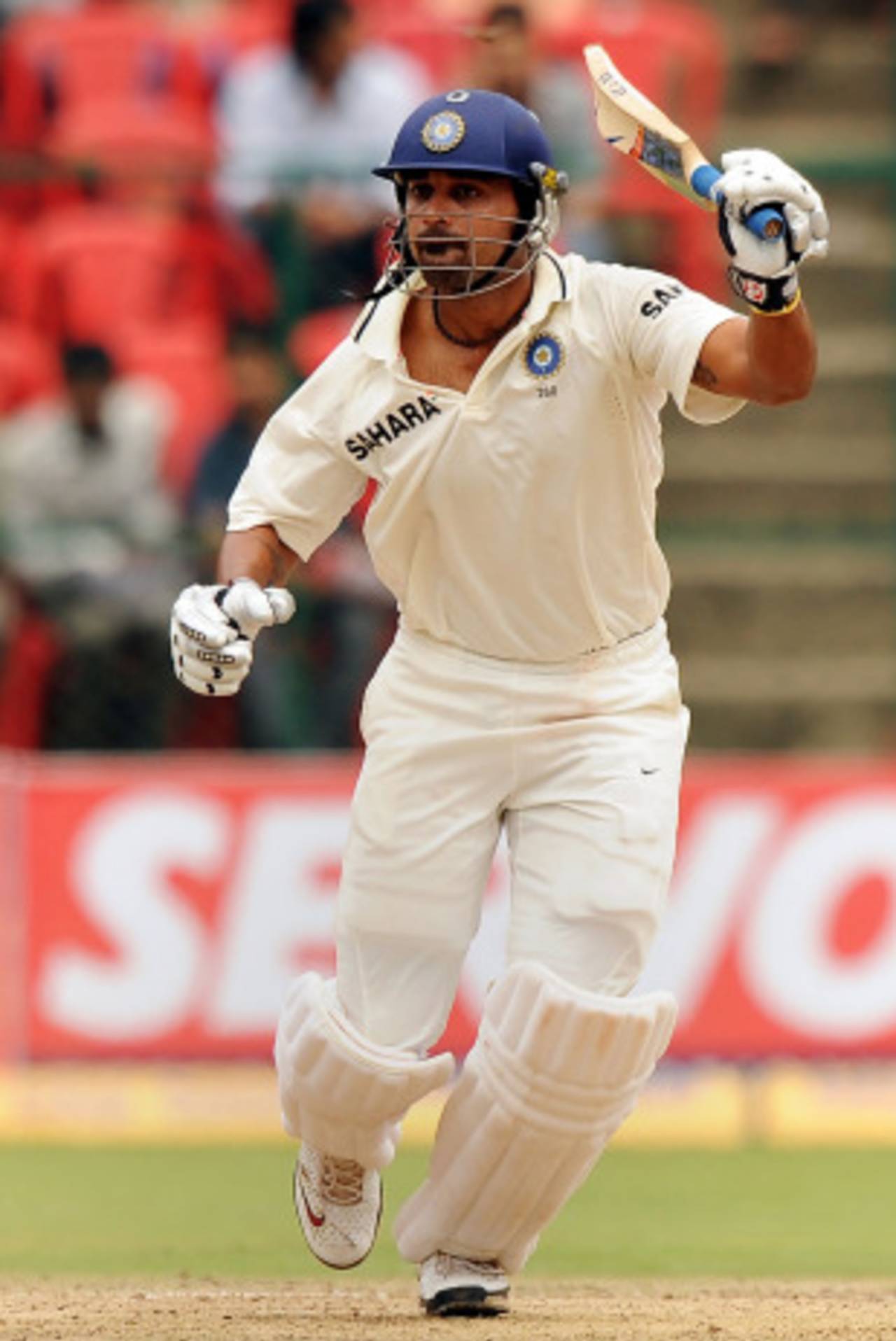 M Vijay was dismissed after making 37, India v Australia, 2nd Test, Bangalore, 5th day, October 13, 2010