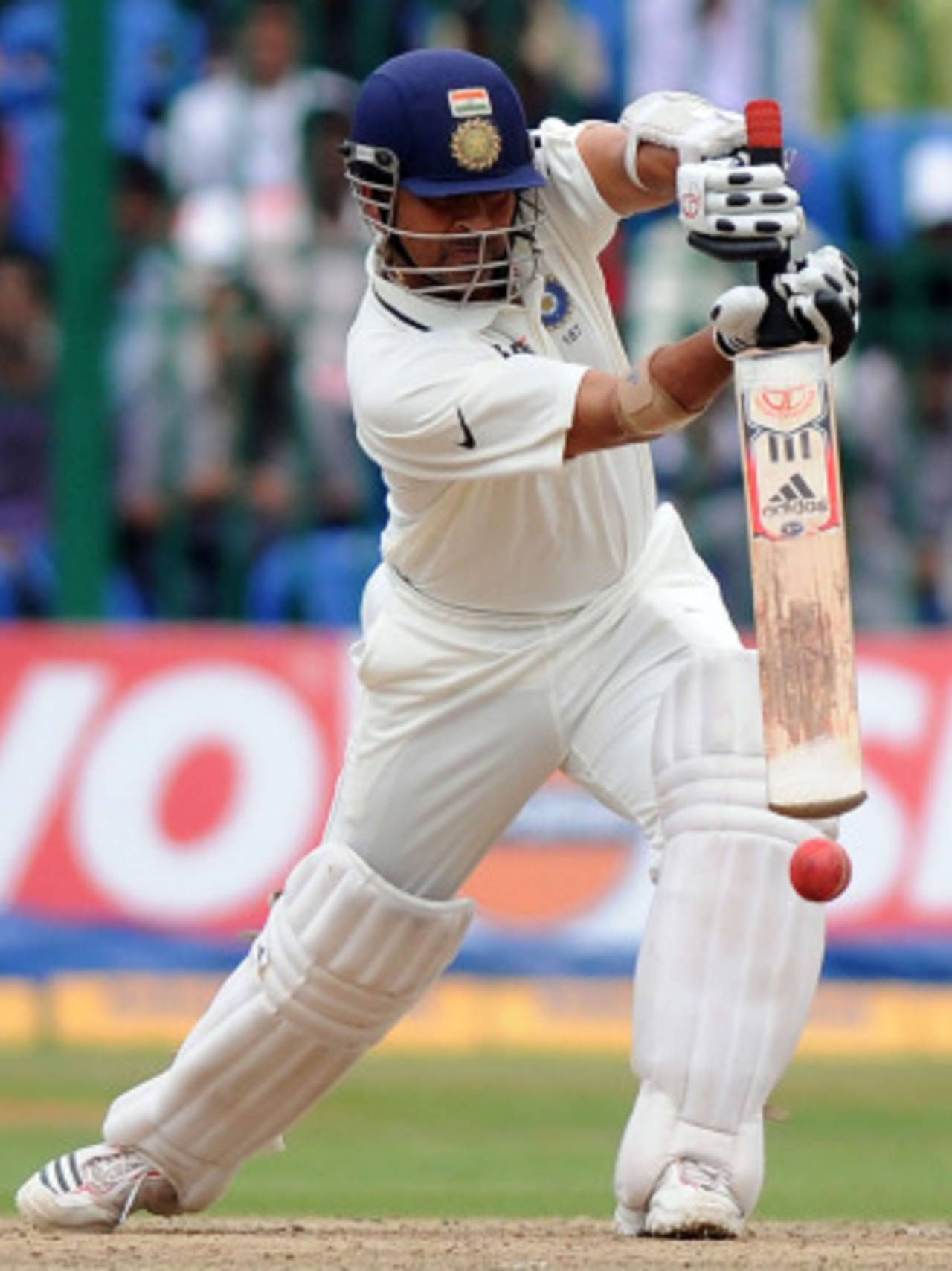 Sachin Tendulkar hit the winning runs for India, India v Australia, 2nd Test, Bangalore, 5th day, October 13, 2010