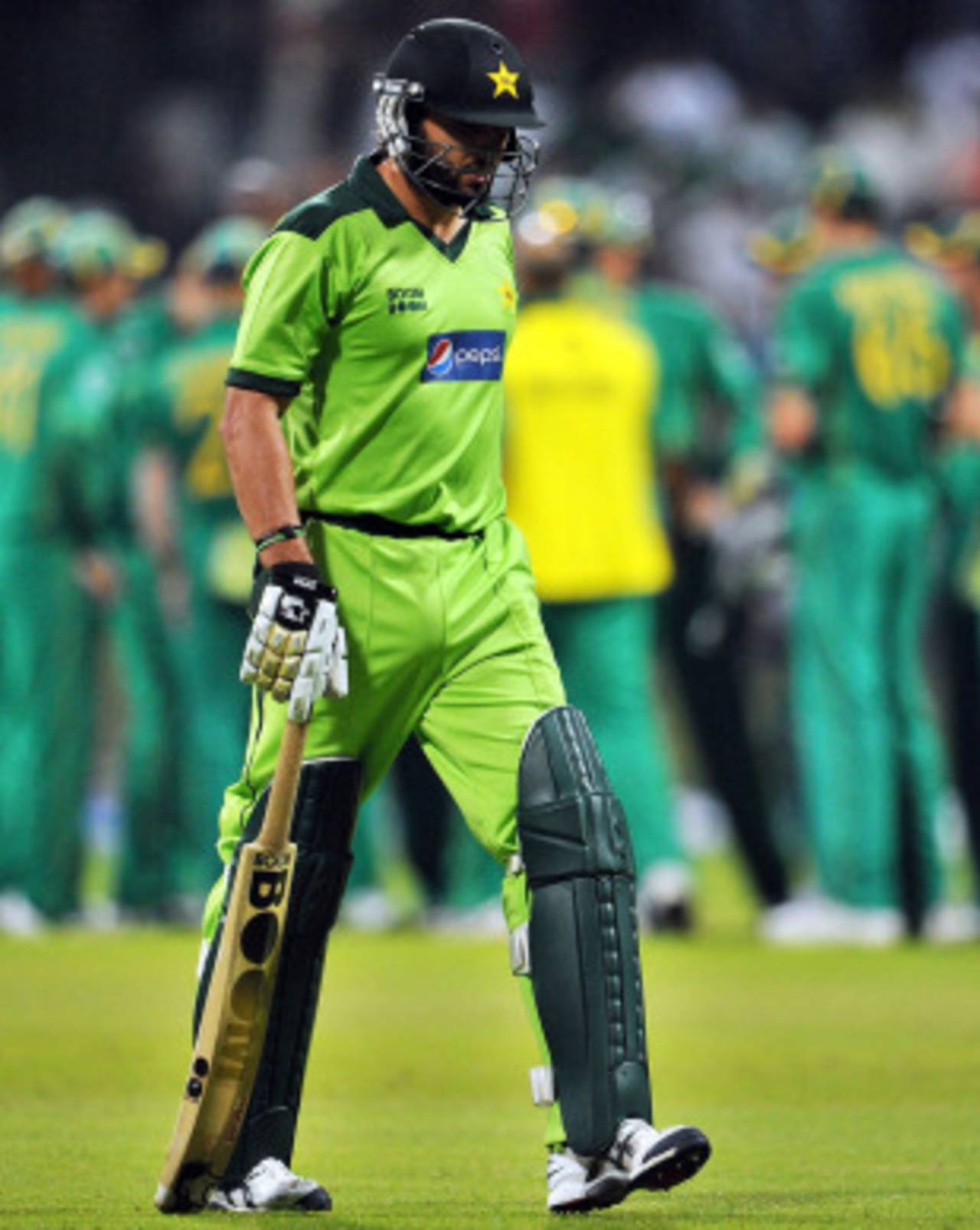Shahid Afridi departs after holing out, Pakistan v South Africa, 2nd Twenty20, Abu Dhabi, October 27, 2010