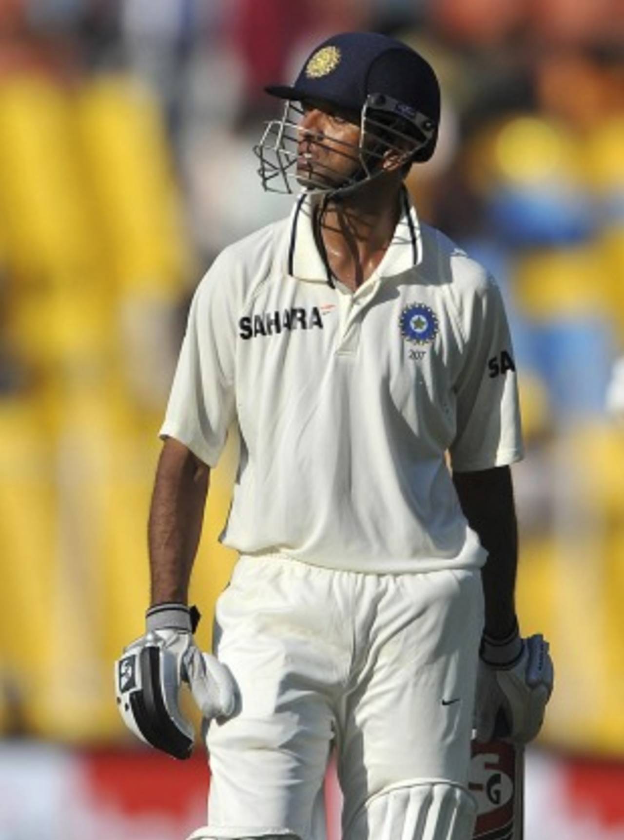 Rahul Dravid overtook Don Bradman to reach his 30th Test century, India v New Zealand, 1st Test, Ahmedabad, 1st day, November 4, 2010