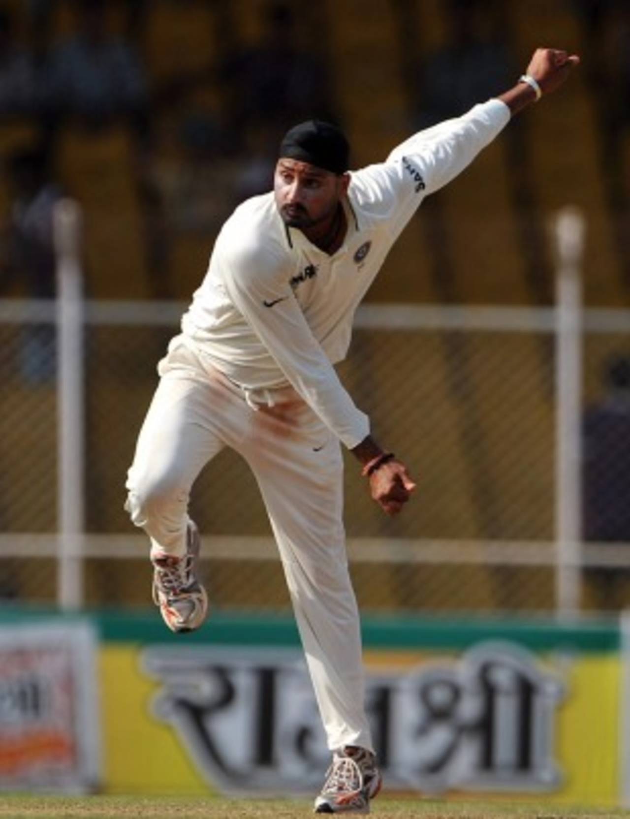 Harbhajan Singh in action, India v New Zealand, 1st Test, Ahmedabad, 3rd day, November 6, 2010