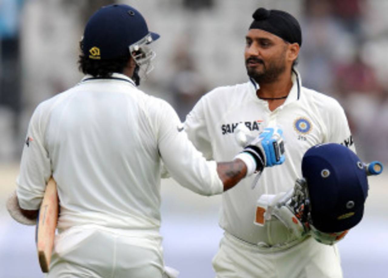 Sreesanth and Harbhajan Singh added 105 for the tenth wicket, India v New Zealand, 2nd Test, Hyderabad, 4th day, November 15, 2010