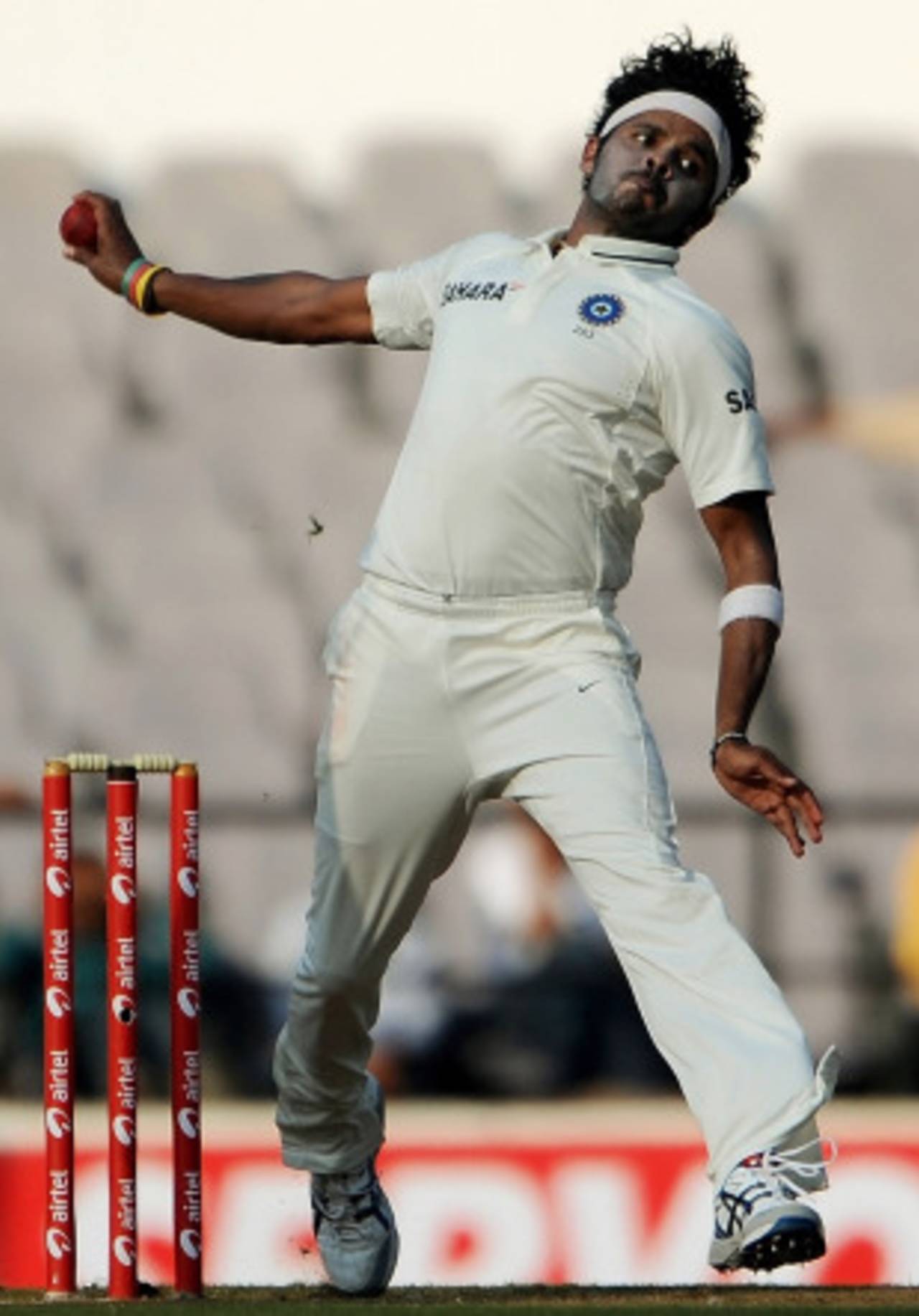 Sreesanth dismissed the New Zealand openers to get India off to a good start, India v New Zealand, 3rd Test, Nagpur, 1st day, November 20, 2010