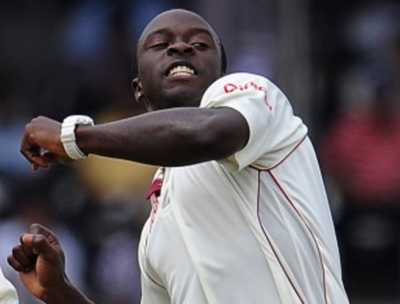 Kemar Roach took two early wickets on the first day in Colombo and then removed Angelo Mathews on the second&nbsp;&nbsp;&bull;&nbsp;&nbsp;AFP