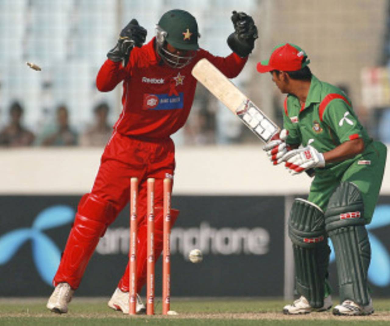 Tatenda Taibu and Mohammad Ashraful must surely have grown accustomed to each other's company on the field over the years&nbsp;&nbsp;&bull;&nbsp;&nbsp;Associated Press