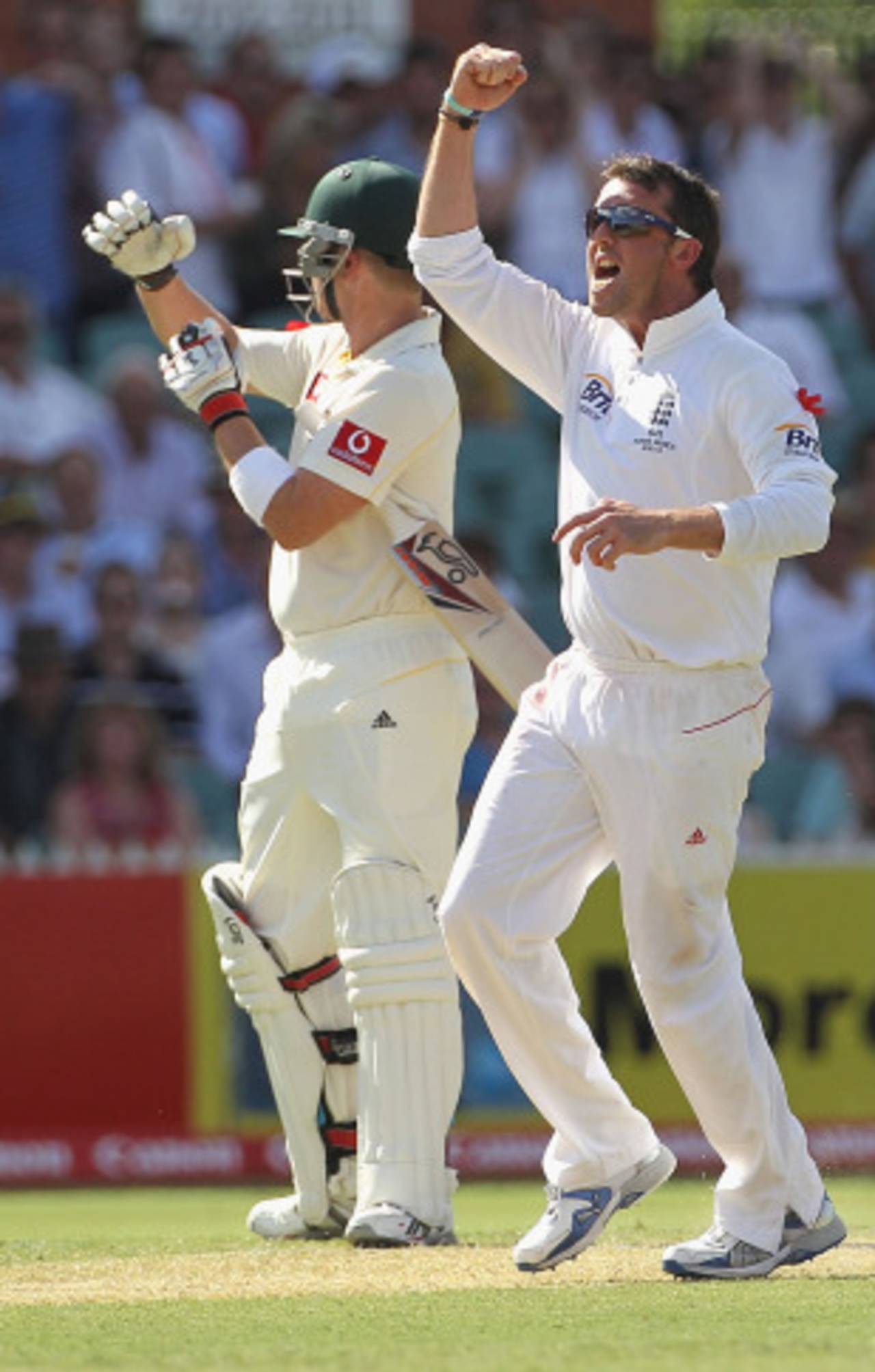 Ryan Harris called for a review immediately after being given out lbw, Australia v England, 2nd Test, Adelaide, December 3, 2010