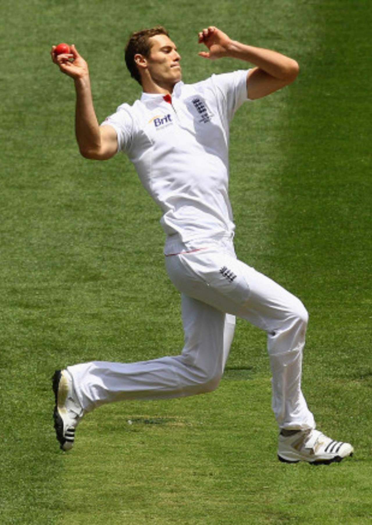 Chris Tremlett put in a streetwise performance of controlled aggression on the first day at the WACA&nbsp;&nbsp;&bull;&nbsp;&nbsp;Getty Images