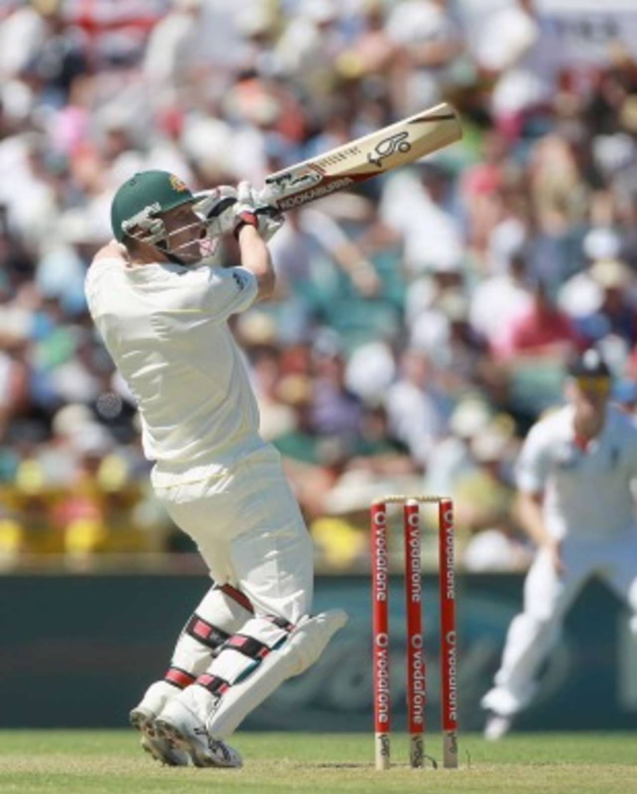 Brad Haddin used the bounce to guide over the slips, Australia v England, 3rd Test, Perth, 1st day, December 16, 2010