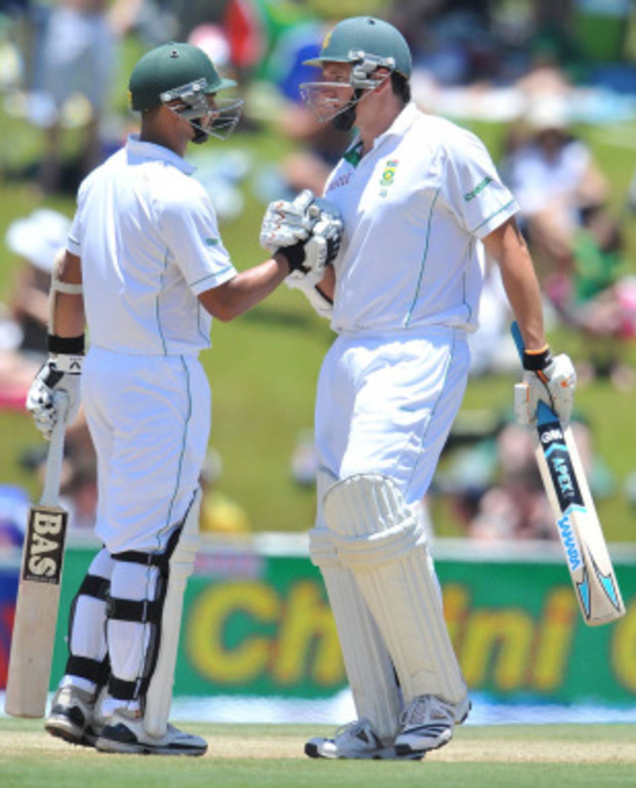 Alviro Petersen and Graeme Smith gave South Africa a strong start, South Africa v India, 1st Test, Centurion, 2nd day, December 17, 2010 