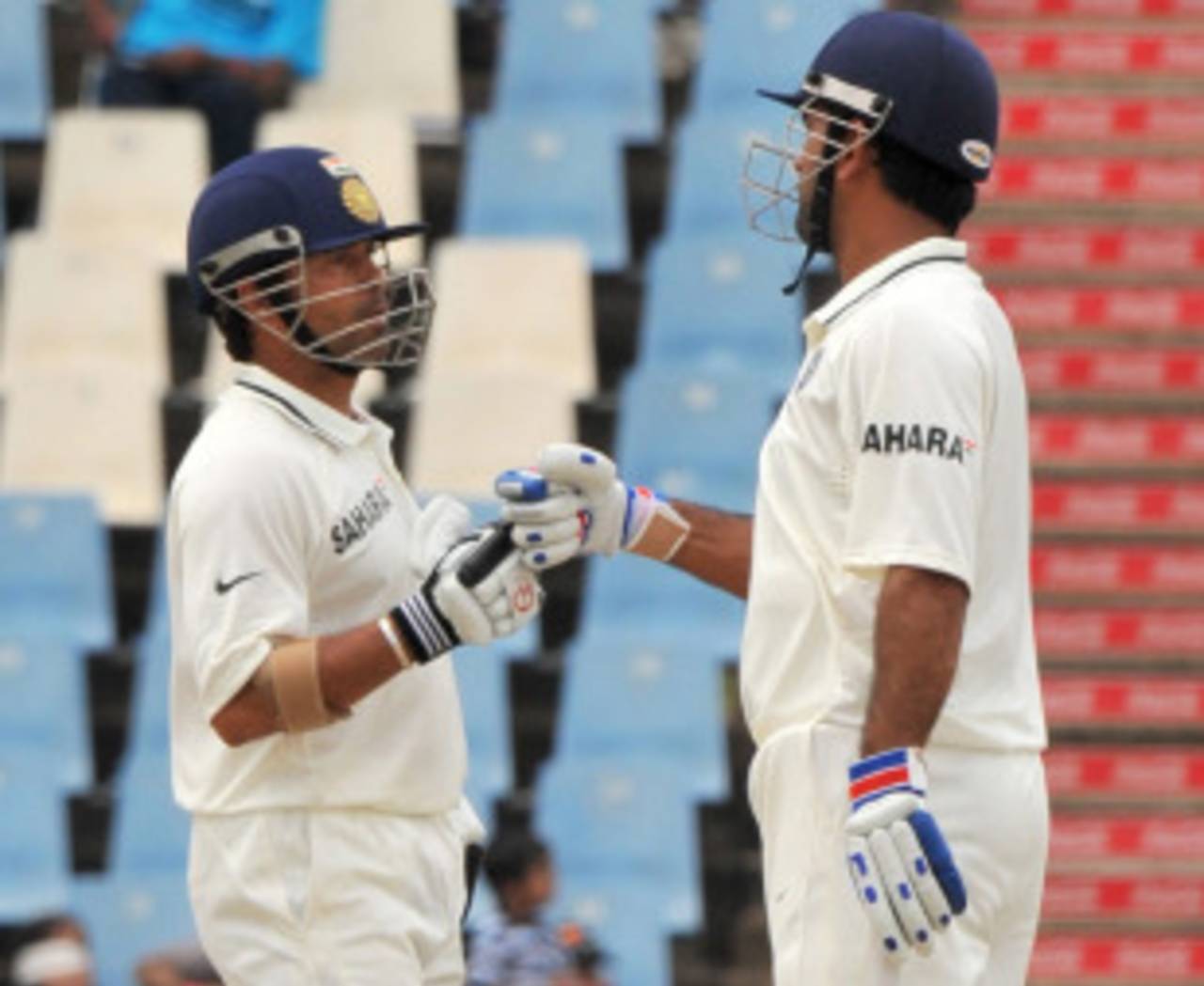 Sachin Tendulkar and MS Dhoni guided India through to tea, South Africa v India, 1st Test, Centurion, 4th day, December 19, 2010